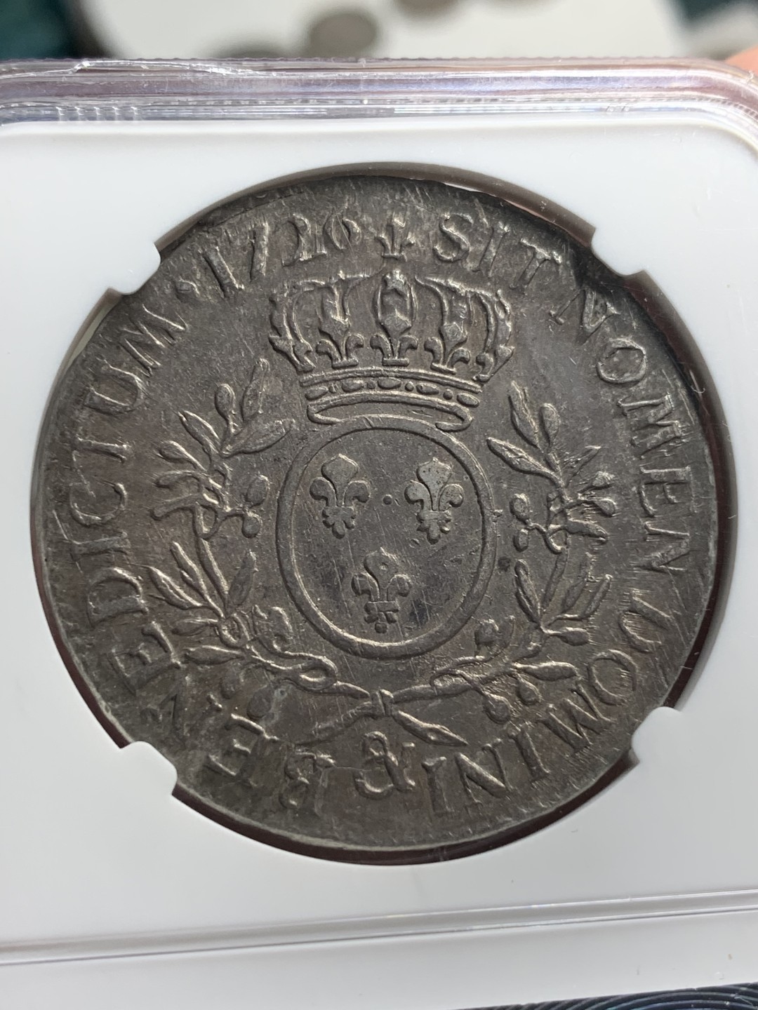 《竞宝斋》第76场-本周日，周一2场连拍（全场不限金额包邮） NGC AU50 1726年法国路易十五埃居 亚军分，稀少厂别埃克斯铸造，深灰包浆，深打压力足，背面边缘有极轻微的减重痕