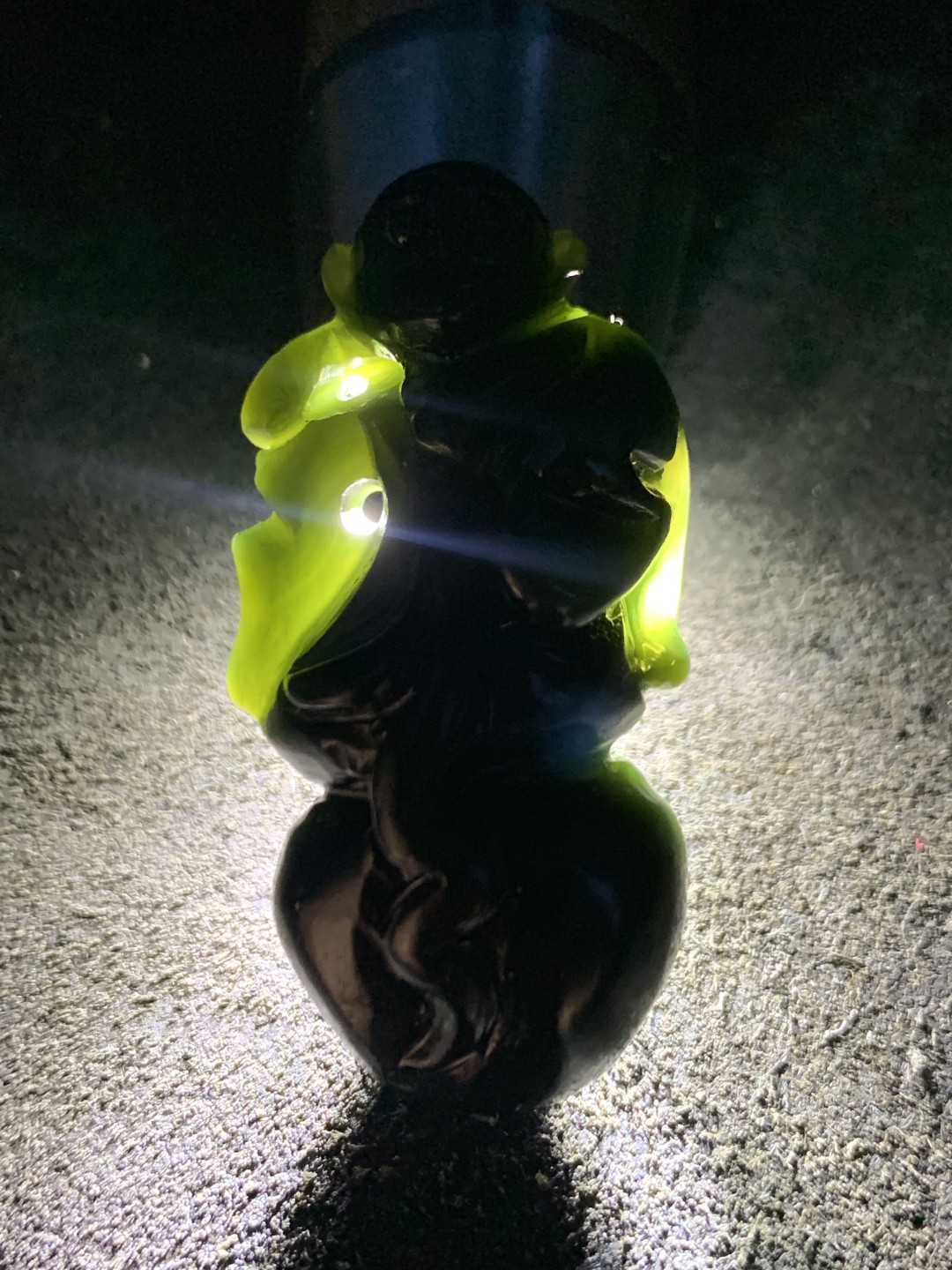天然新疆和田青玉雕颗葫芦猴一个，寓意（福禄侯）