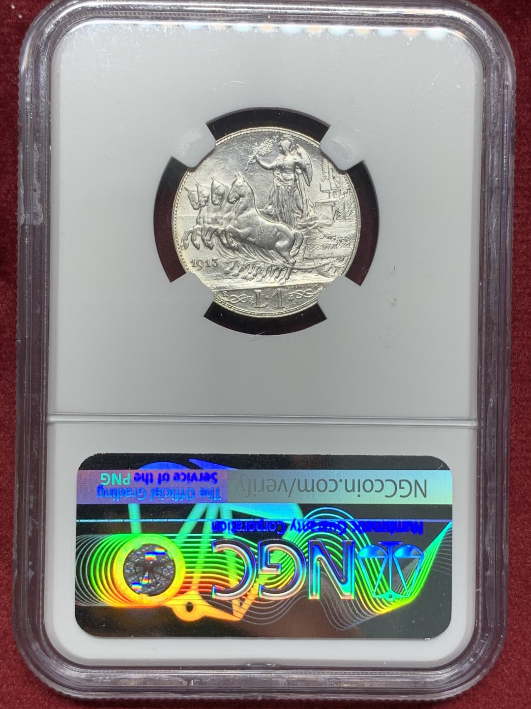 《竞宝斋》第76场-本周日，周一2场连拍（全场不限金额包邮） NGC-MS62 少⻅意大利1913年圈版⻢⻋里拉，圈版好品稀少，62已是非常不容易，持续上涨品种