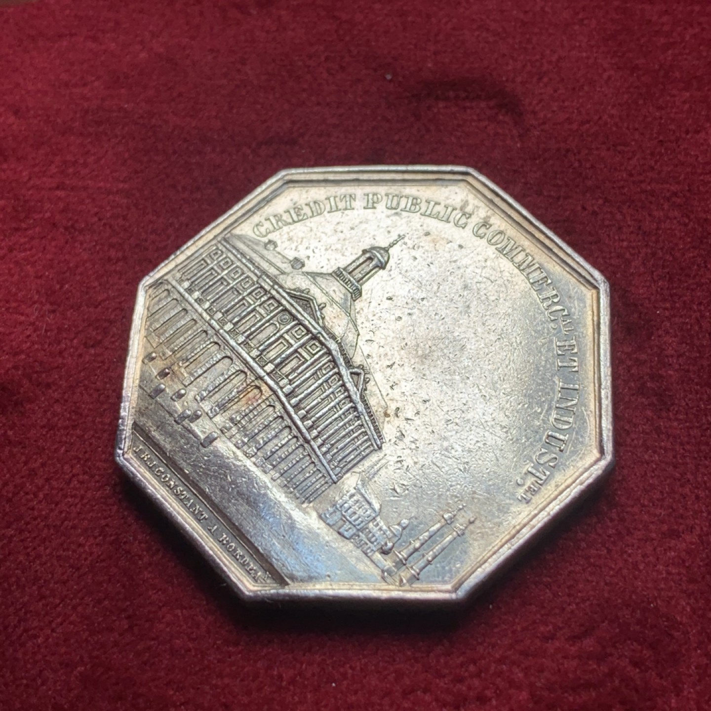 《竞宝斋》第76场-本周日，周一2场连拍（全场不限金额包邮） 法国1835年波尔多股票公司八角银章，18克35mm手指AR边铭