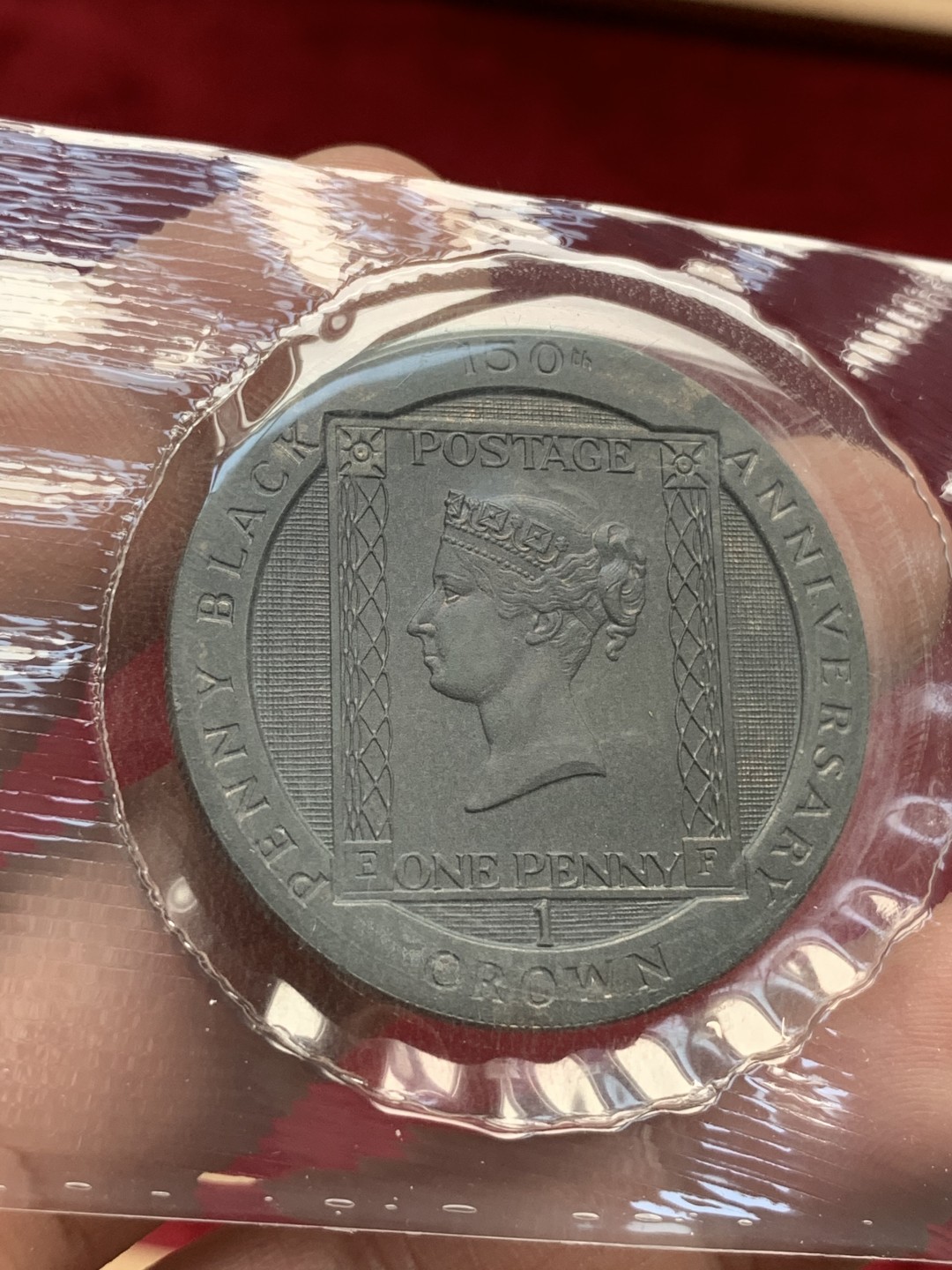 《竞宝斋》第76场-本周日，周一2场连拍（全场不限金额包邮） 马恩岛 1990年  黑便士镍币纪念 卡装 原包装