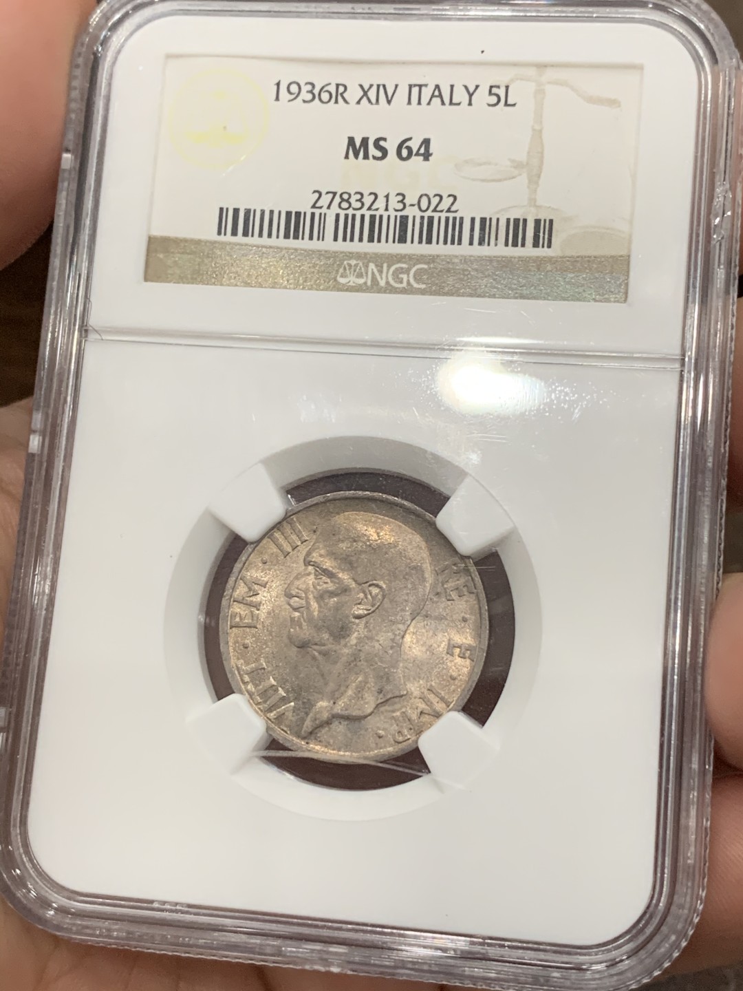 《竞宝斋》第76场-本周日，周一2场连拍（全场不限金额包邮） NGC MS64意大利王国1936年5里拉，强转光，极好的状态。