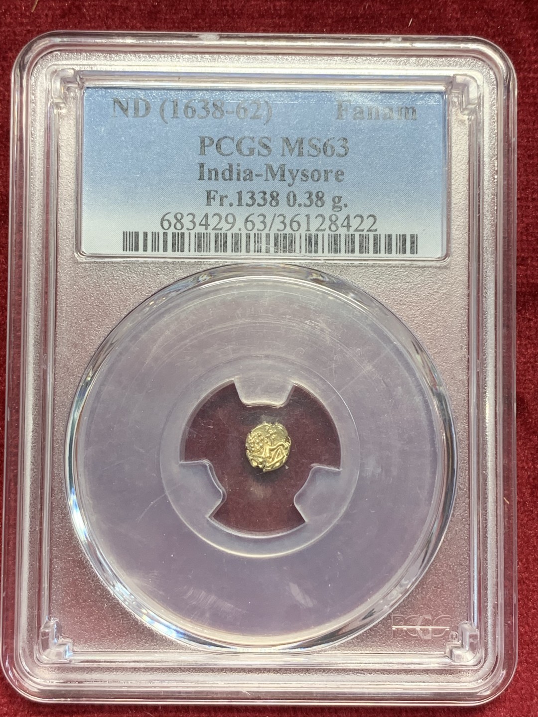《竞宝斋》第76场-本周日，周一2场连拍（全场不限金额包邮） PCGS MS63 原光印度1638-1662年间迈索尔1法南金币，正面毗湿奴神像，背面印度文字，盒子背面有小磕