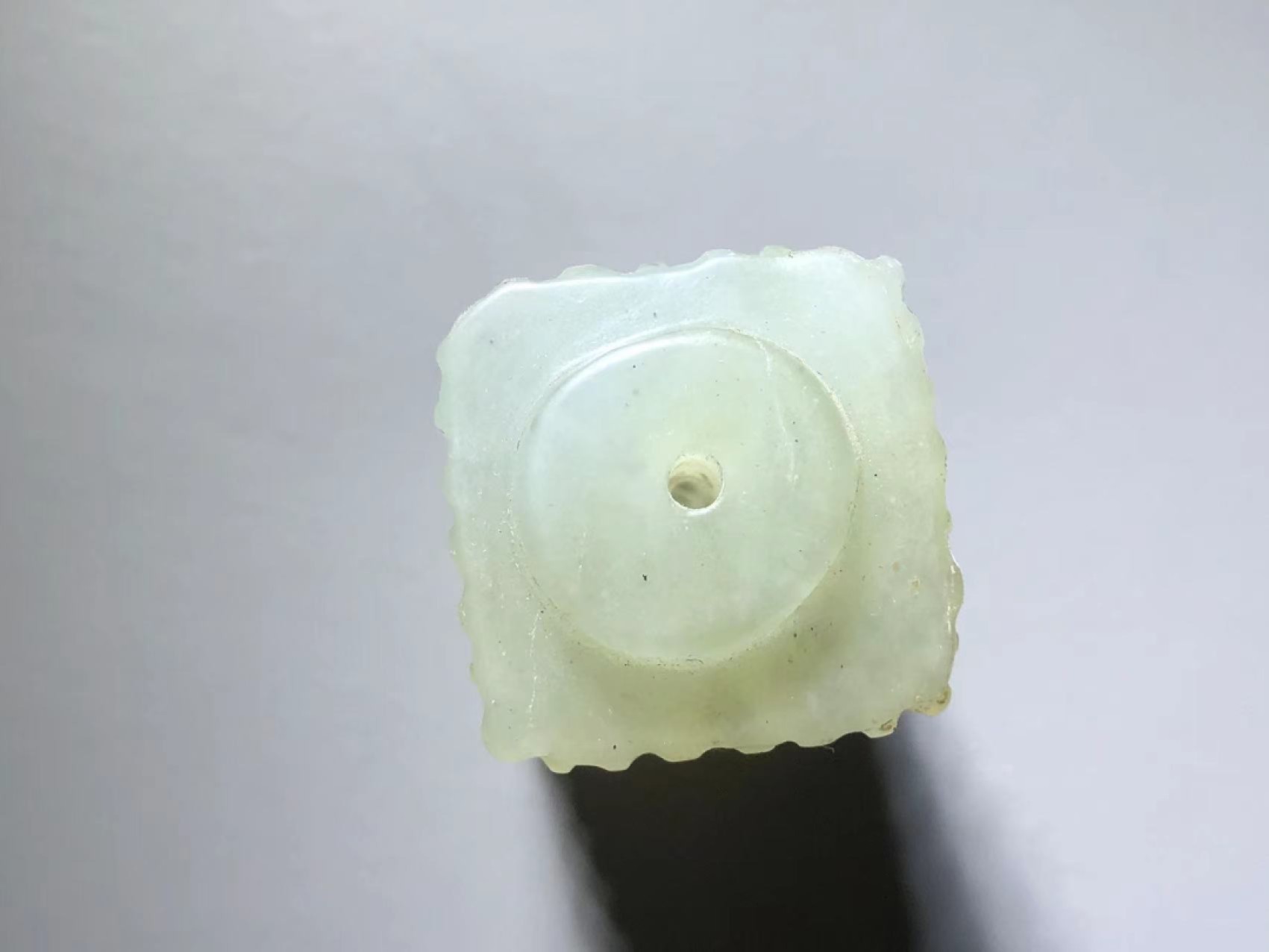 玉手把件