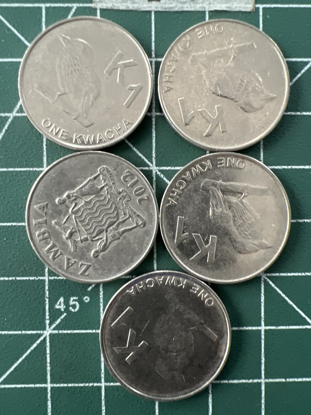 泡泡堂第二十九期  世界硬币纪念章专场（无押金，无佣金，捡漏，全场20包邮，偏远地区除外） 赞比亚小鸟一元五个