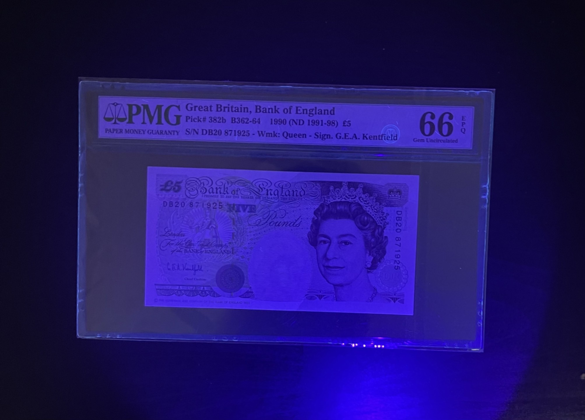 【丑猫0911】今晚7点整，自动快拍 英国5镑皇冠