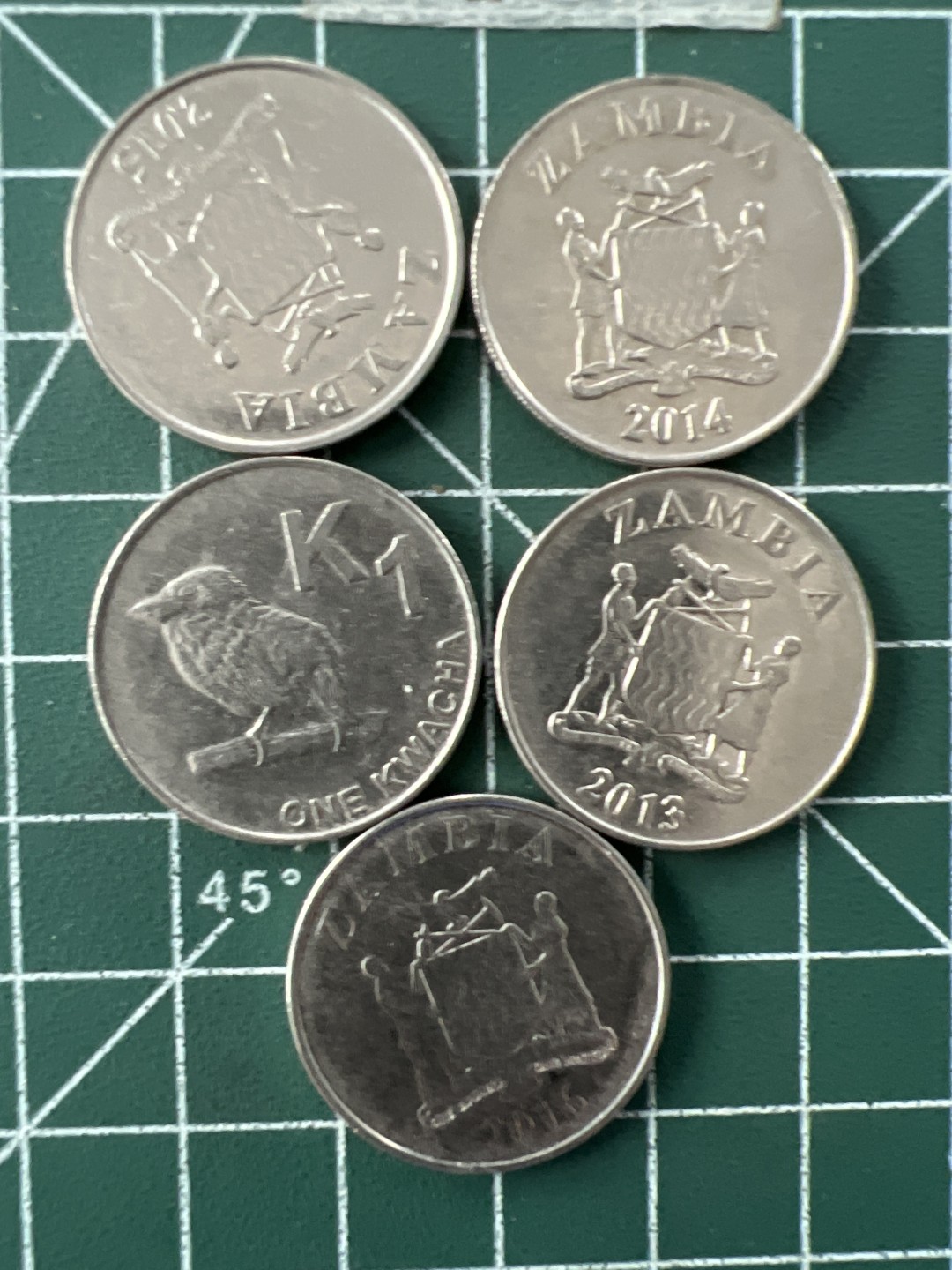 泡泡堂第二十九期  世界硬币纪念章专场（无押金，无佣金，捡漏，全场20包邮，偏远地区除外） 赞比亚小鸟一元五个