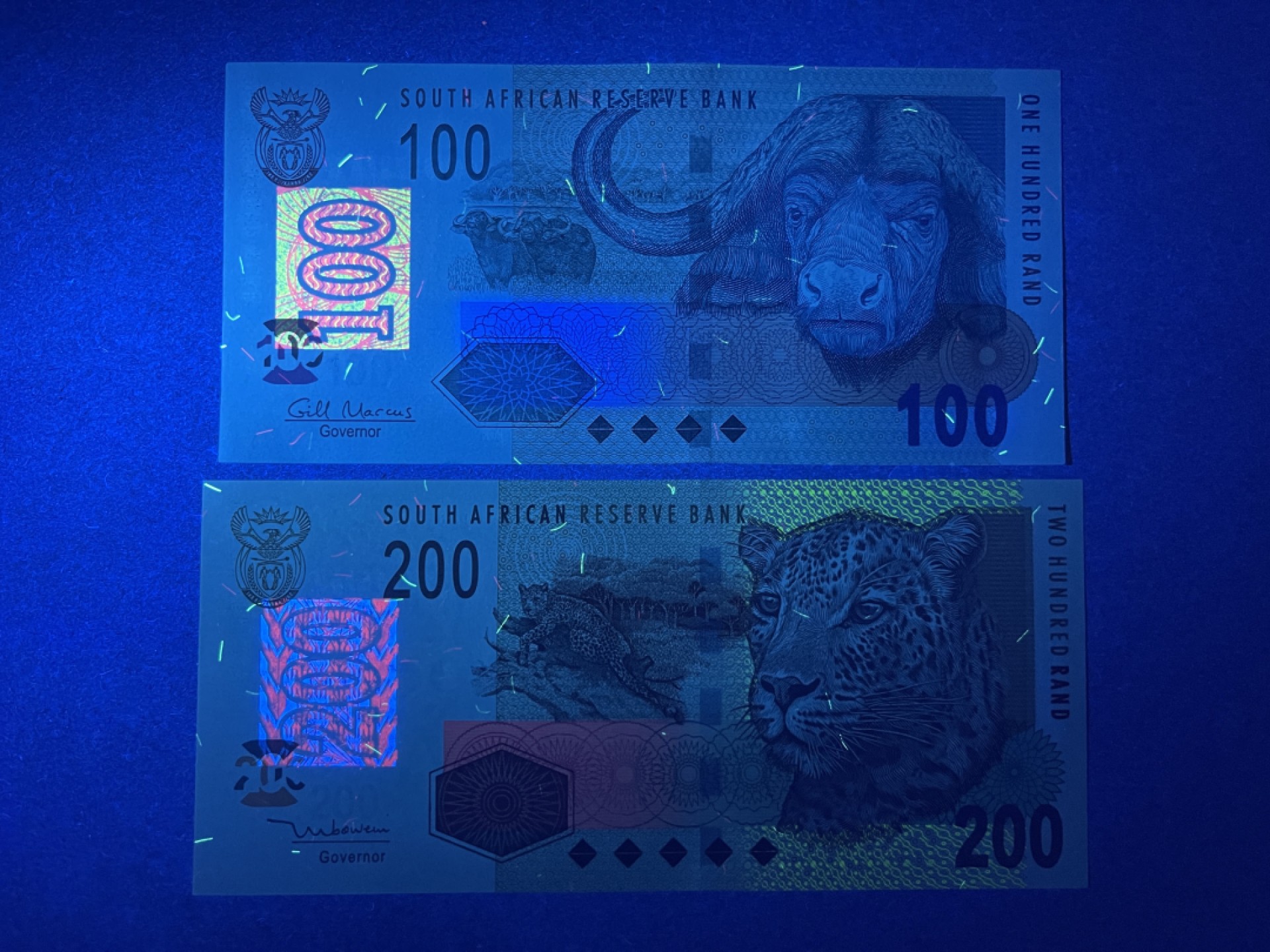 《张总收藏》65期——外币盛宴 南非100、200兰特 UNC 2005年版