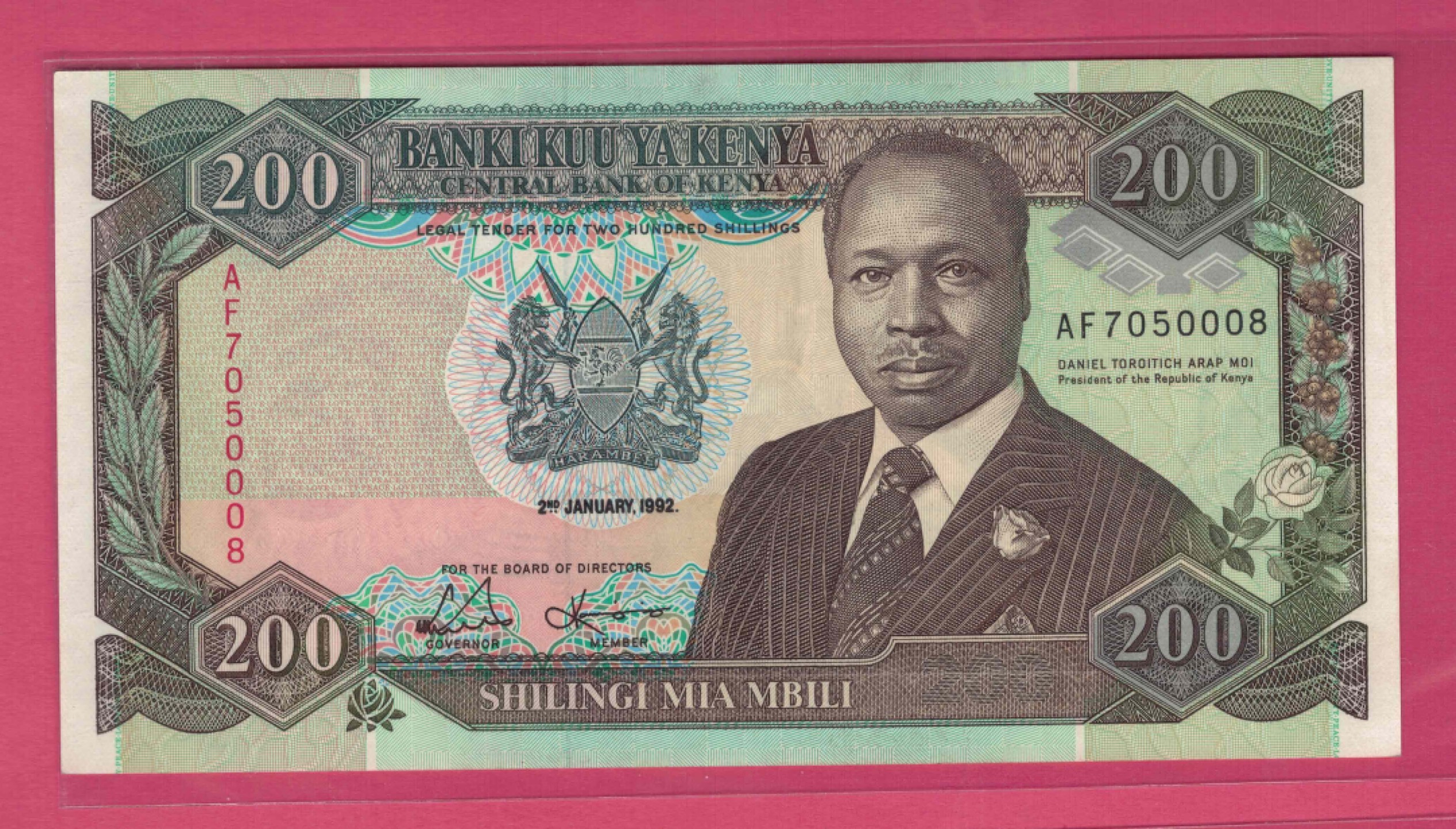 肯尼亚1992年200先令 克劳斯目录P-29c 实物如图 UNC  