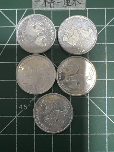 泡泡堂第三十四期  世界硬币纪念章专场（无押金，无佣金，捡漏，无押金，无佣金，捡漏，全场20包邮，偏远地区除外） - 塞拉利昂母鸡五个