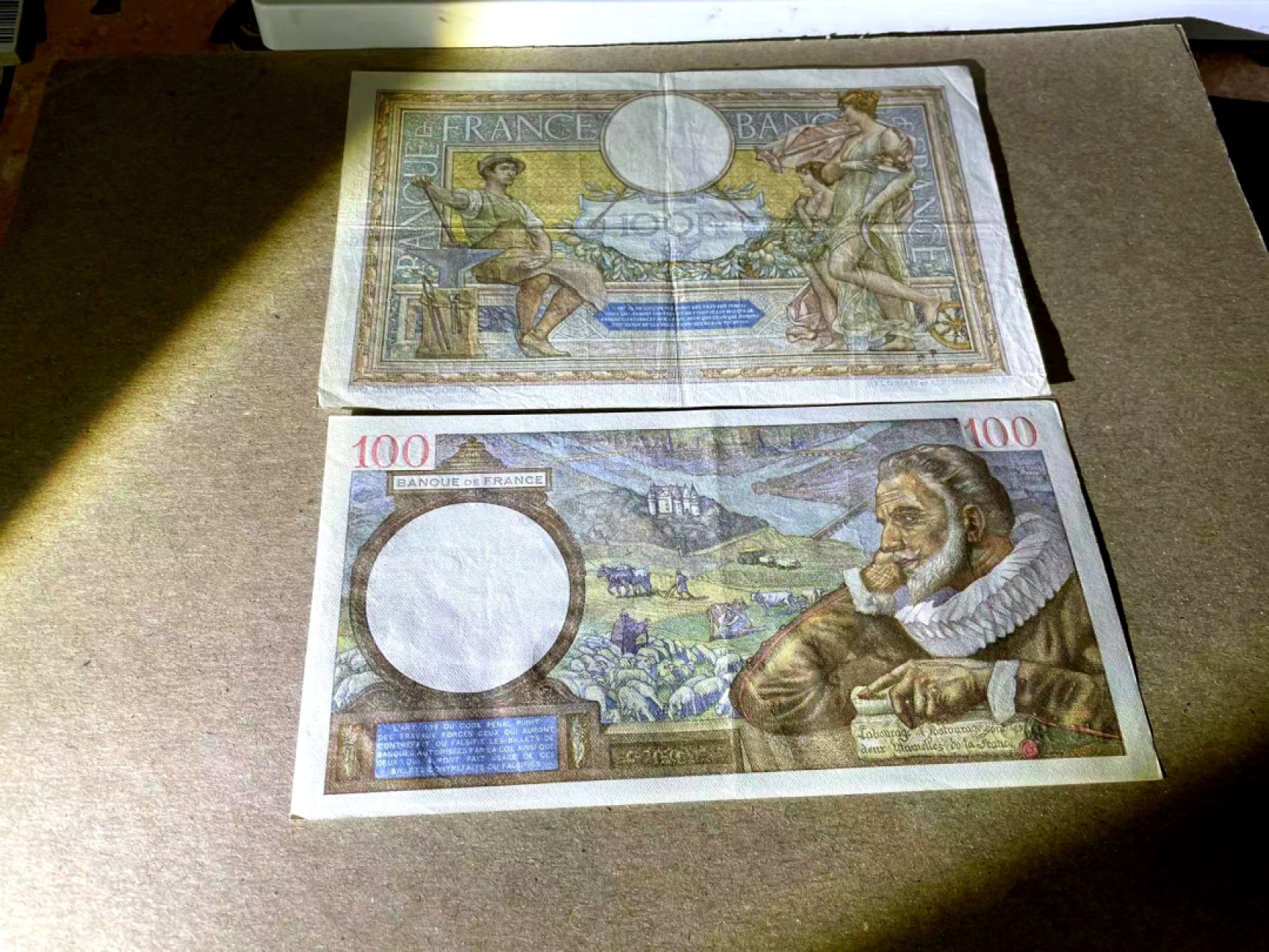 【Blue Auction】✨世界纸币精拍第206期【精】 【一组2张】法国 1941年100法郎 AU&1938年100法郎 品相如图 果园