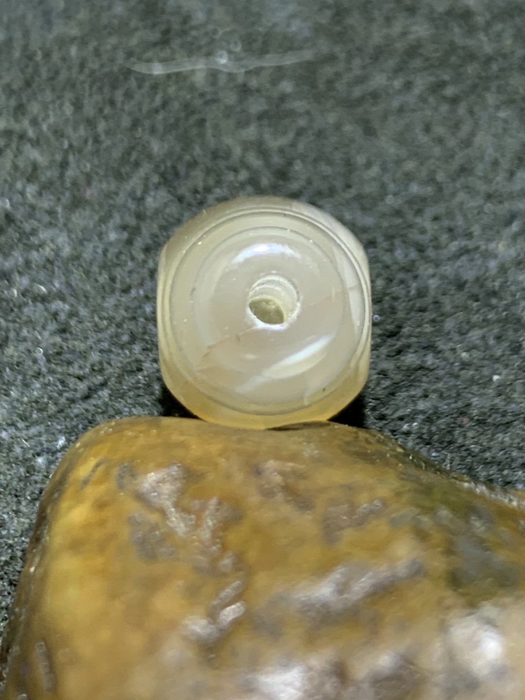 川料南红玛瑙荔枝冻通货一体佛头三通一个，