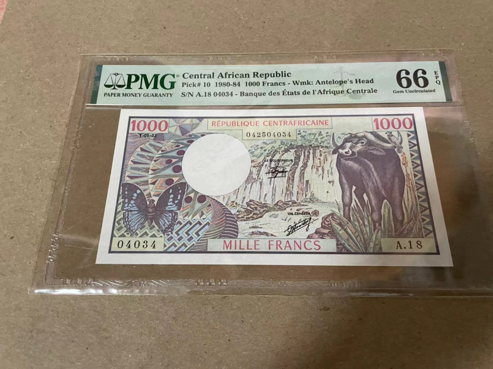 【Blue Auction】✨世界纸币精拍第206期【精】 中非共和国 1980-84年1000法郎 PMG66EPQ 
