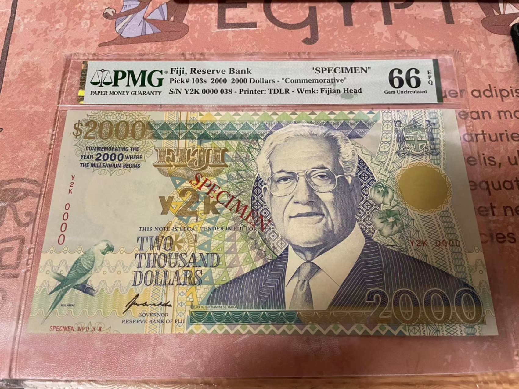 【Blue Auction】✨世界纸币精拍第206期【精】 斐济 2000年2000元 PMG66EPQ 千禧年纪念钞 元素丰富 设计精美 超大票幅 样钞