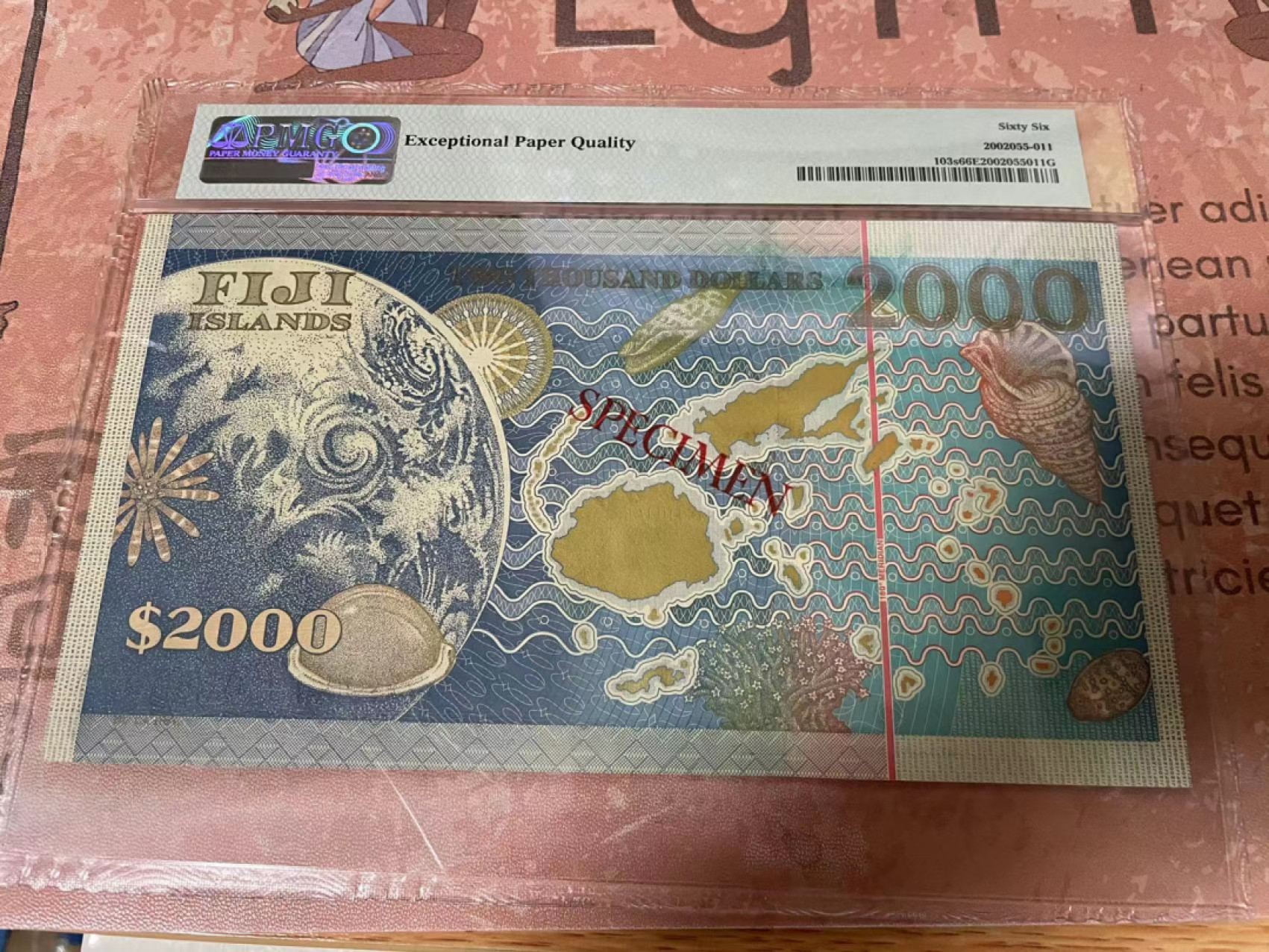 【Blue Auction】✨世界纸币精拍第206期【精】 斐济 2000年2000元 PMG66EPQ 千禧年纪念钞 元素丰富 设计精美 超大票幅 样钞
