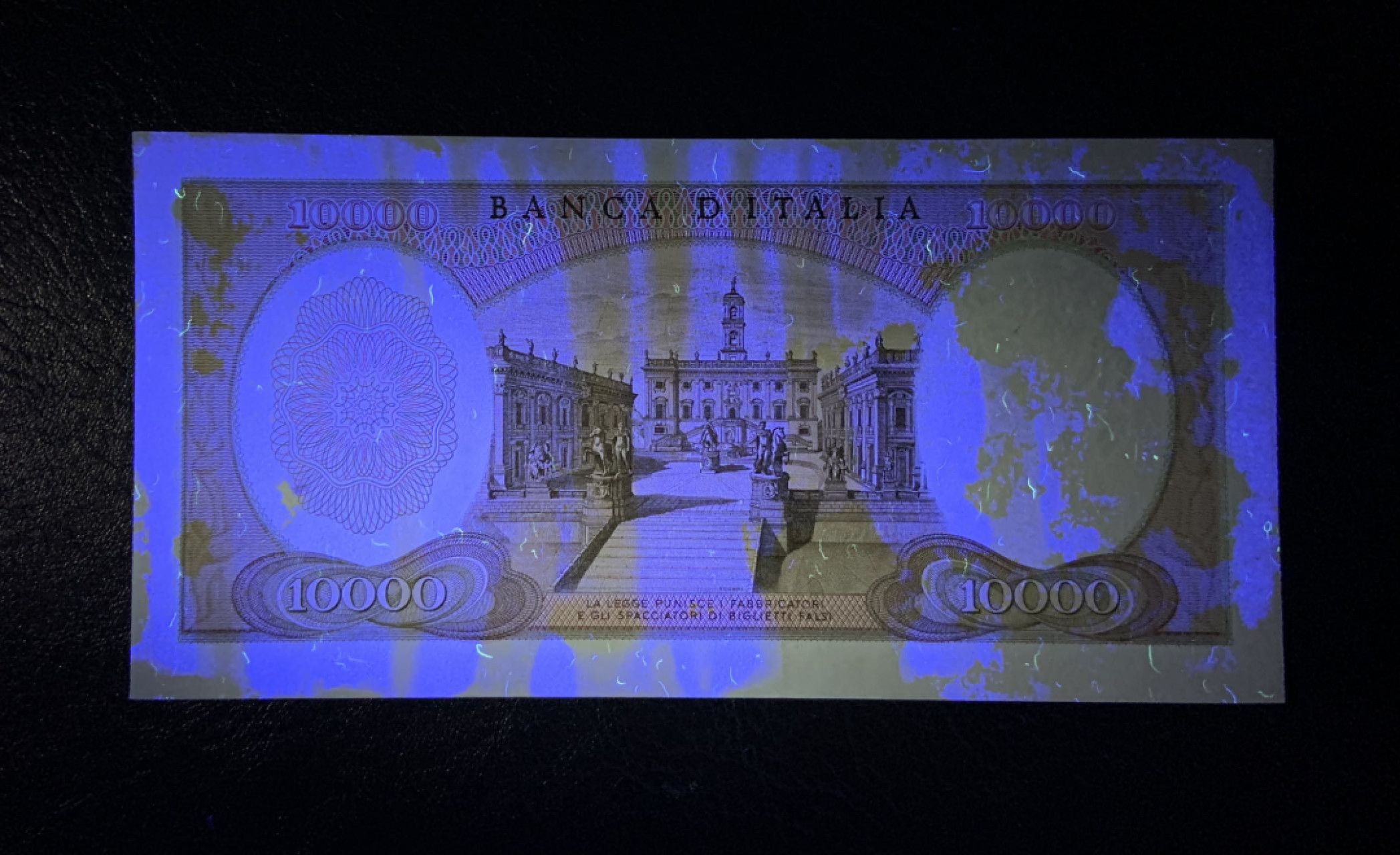 收藏联盟Quantum Auction 第179期拍卖 意大利1973年10000里拉 品相UNC-  票面有夹痕细节如图 米开朗基罗