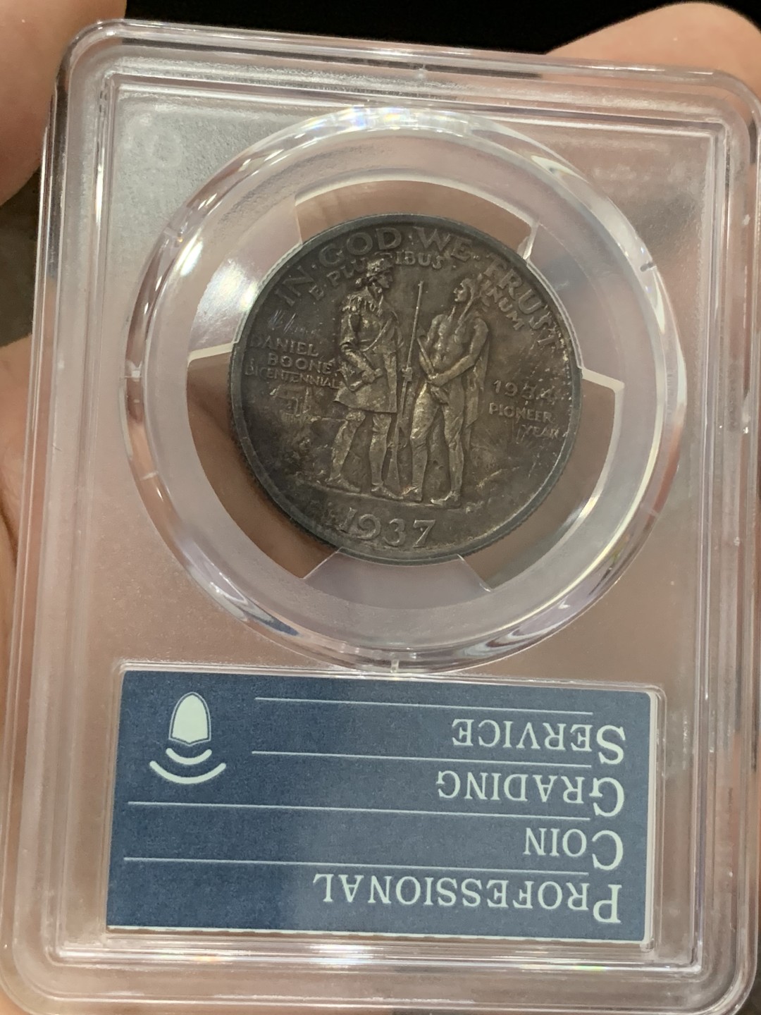 《竞宝斋》第77场-本周日，周一，周四3场拍卖（全场不限金额包邮） PCGS-MS66 美国 1937年 布恩 半美元纪念银币 高分+双面深红色包浆+35周年纪念标 一步到位