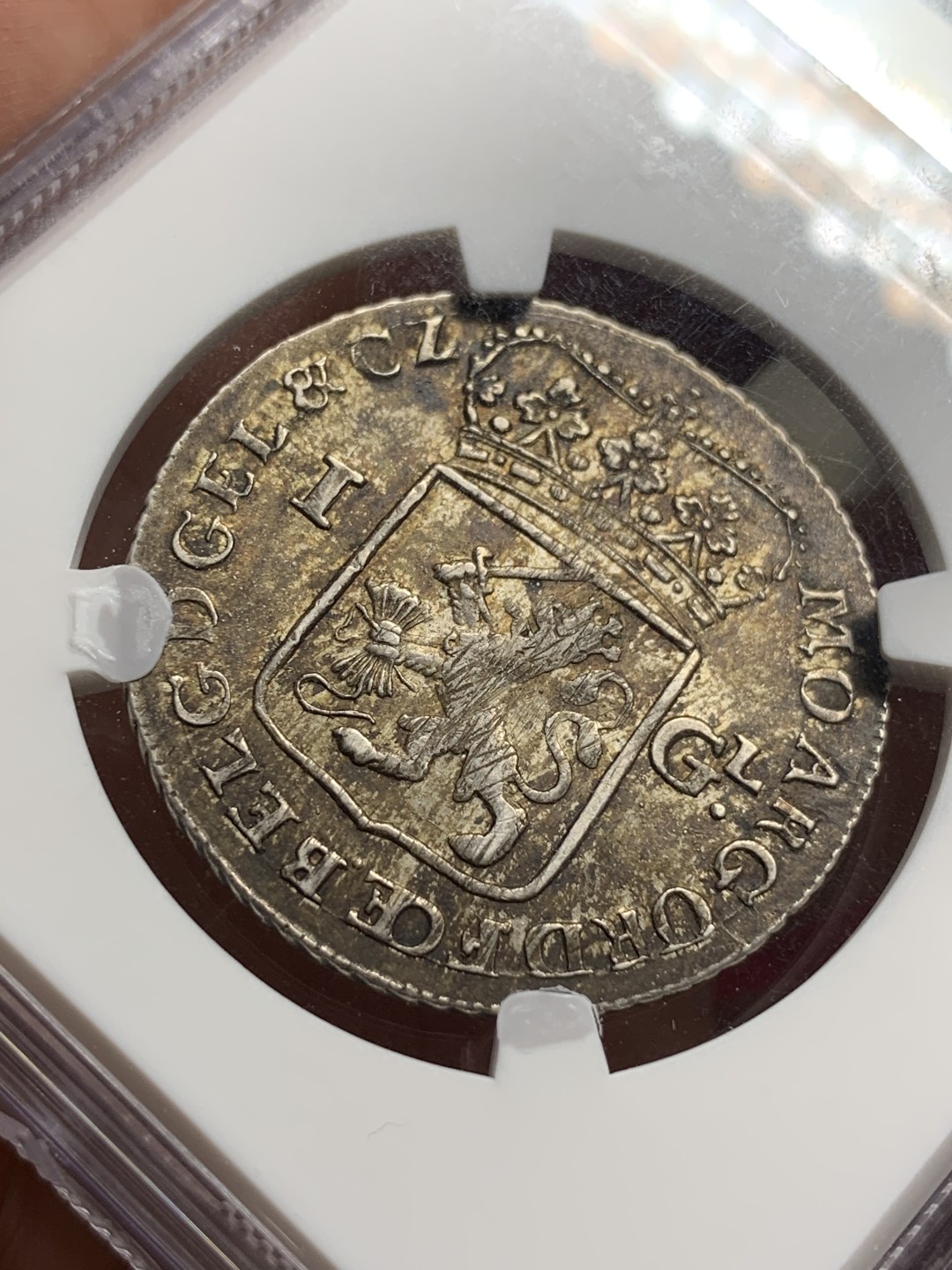 《竞宝斋》第77场-本周日，周一，周四3场拍卖（全场不限金额包邮） NGC-MS62 1764年 荷兰站人1盾女神 格尔德省 老环彩包浆n官网第三名