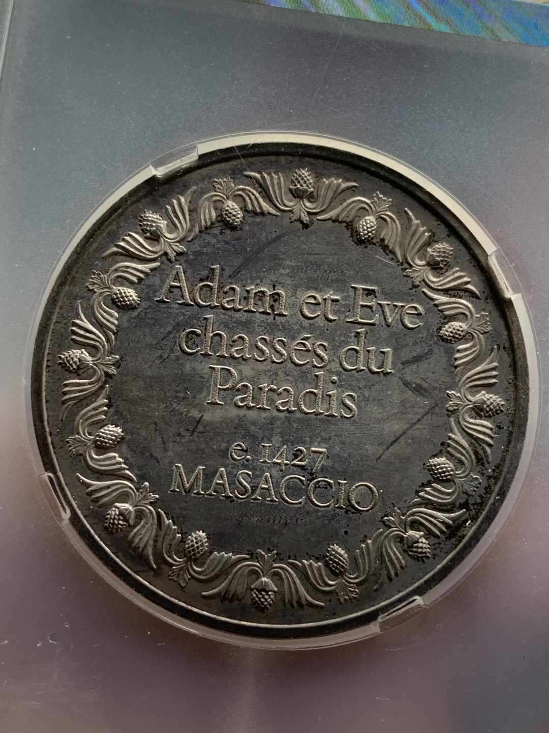 《竞宝斋》第77场-本周日，周一，周四3场拍卖（全场不限金额包邮） 众城详评 MS64 法国  《亚当和夏娃天堂狩猎》纪念大银章  尺寸50.6*3.8mm 重65.5g