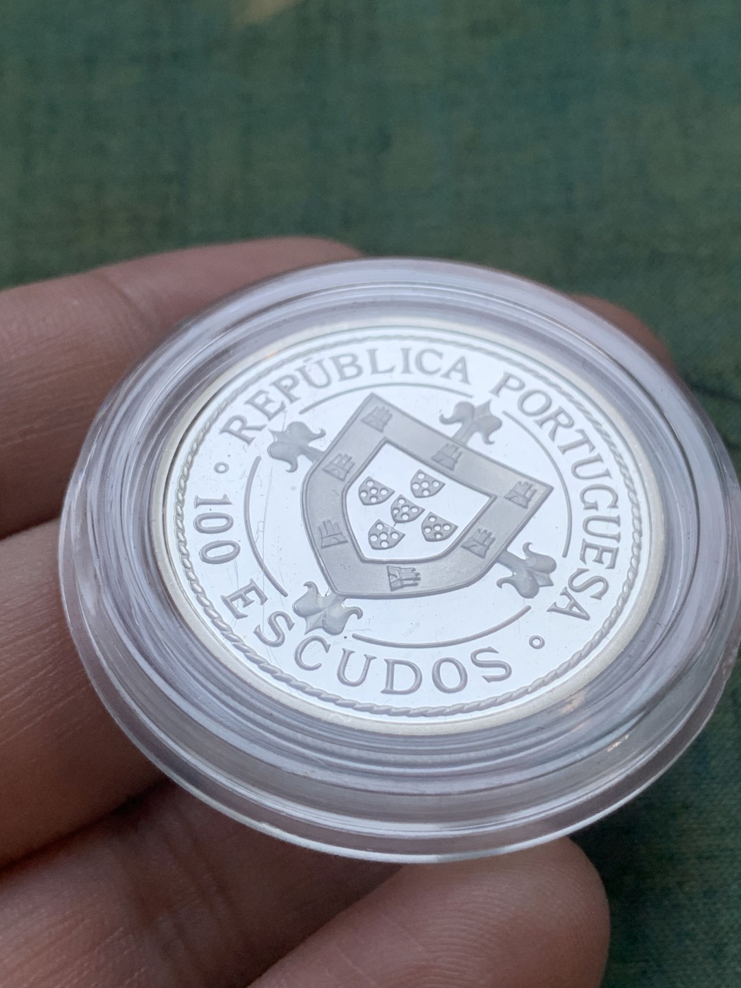 《竞宝斋》第77场-本周日，周一，周四3场拍卖（全场不限金额包邮） 原盒证书葡萄牙1988年帆船系列100埃斯库多 精制大银币 一流状态