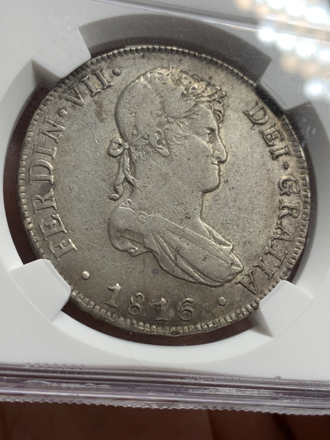 《竞宝斋》第77场-本周日，周一，周四3场拍卖（全场不限金额包邮） NGC AU53   秘鲁利马 1816年 费七 8R 双柱 大银币 原味包浆