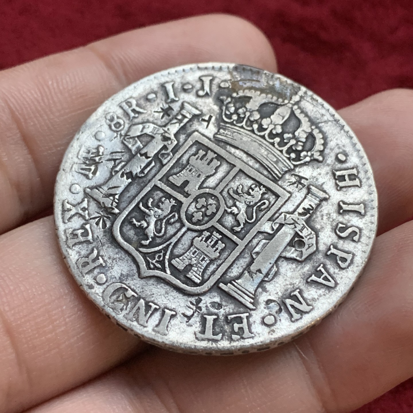 《竞宝斋》第77场-本周日，周一，周四3场拍卖（全场不限金额包邮） 西属秘鲁卡洛斯四世8瑞尔银币 1794年IJ版。