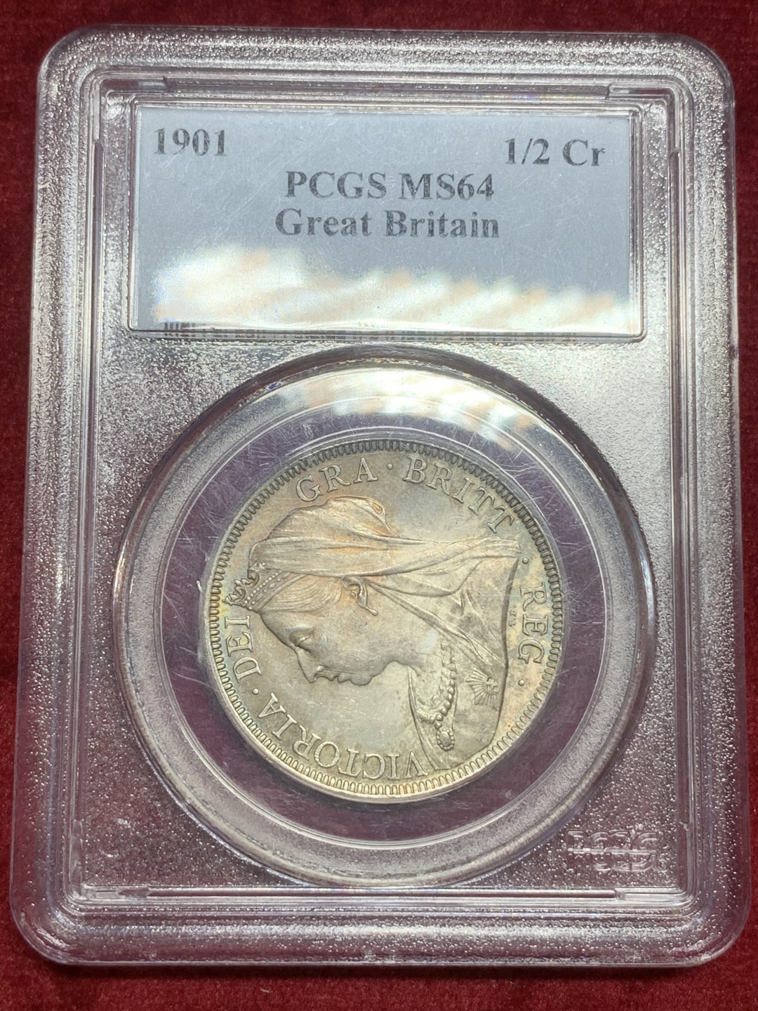 《竞宝斋》第77场-本周日，周一，周四3场拍卖（全场不限金额包邮） PCGS MS64 英国1901老维披纱半克朗银币 淡五彩，品相很好 英系热门品种