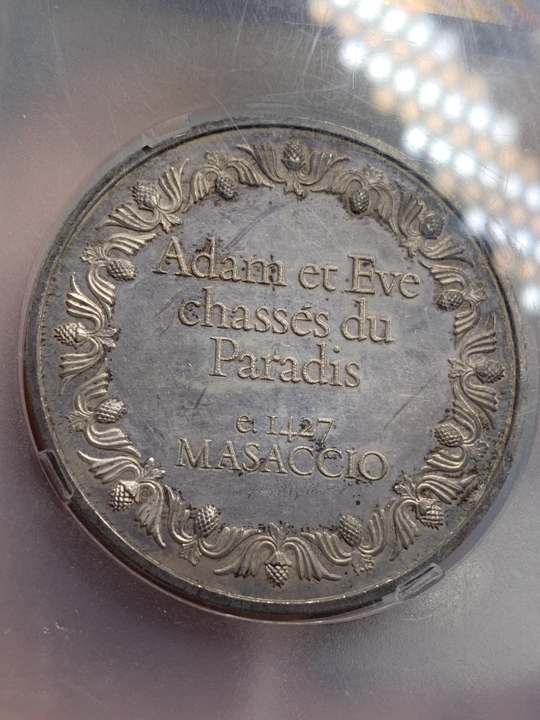 《竞宝斋》第77场-本周日，周一，周四3场拍卖（全场不限金额包邮） 众城详评 MS64 法国  《亚当和夏娃天堂狩猎》纪念大银章  尺寸50.6*3.8mm 重65.5g