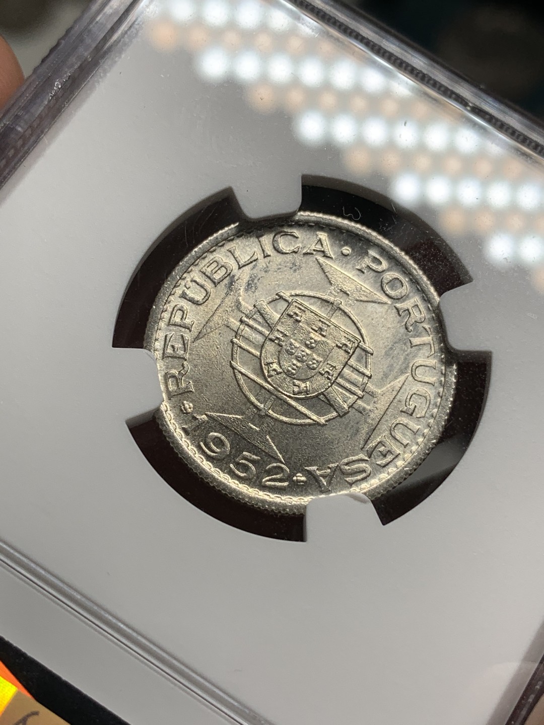 《竞宝斋》第77场-本周日，周一，周四3场拍卖（全场不限金额包邮） NGC MS64 葡属安哥拉1952年10埃斯库多银币