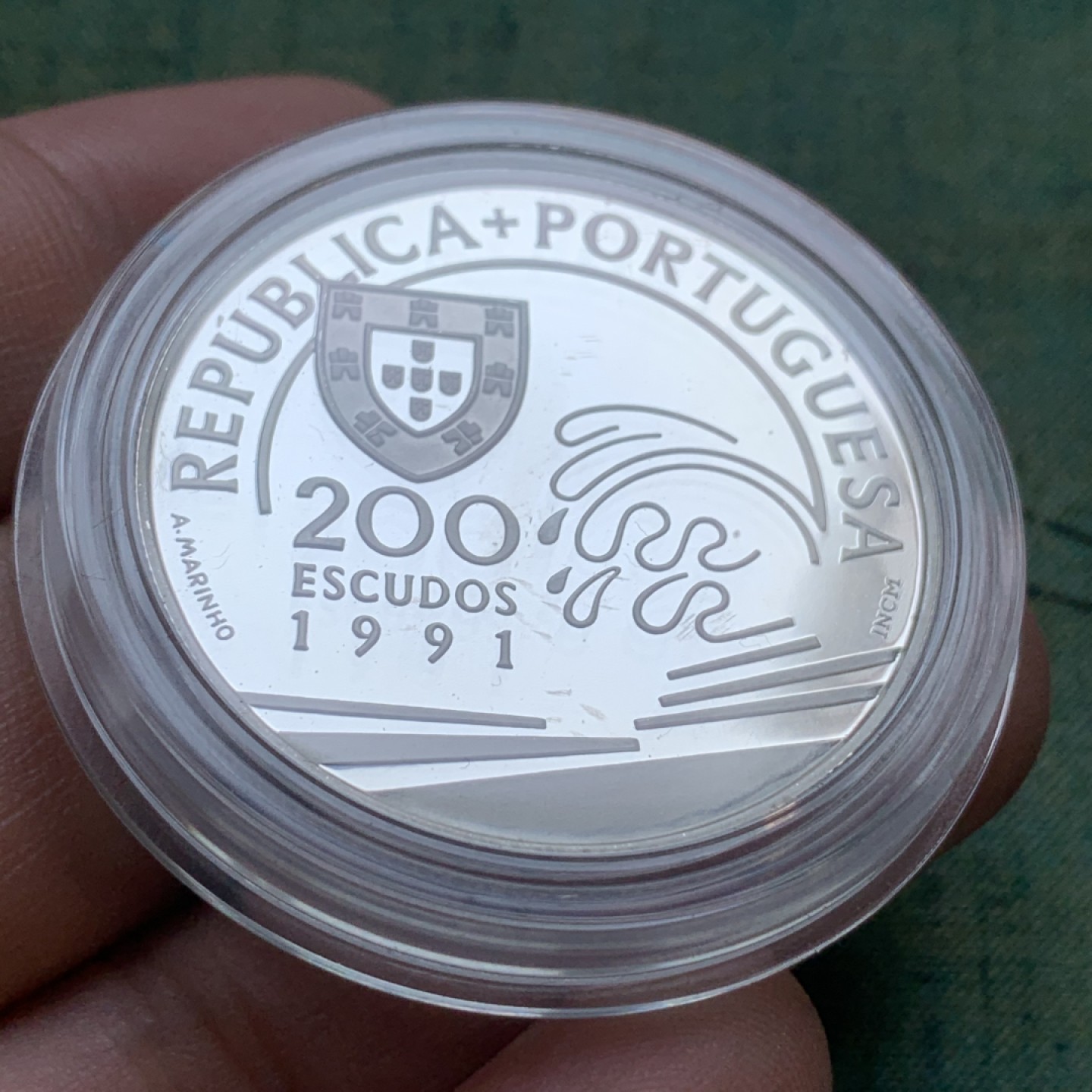 《竞宝斋》第77场-本周日，周一，周四3场拍卖（全场不限金额包邮） 原盒证书 葡萄牙1992年 发现新大陆帆船系列 200埃斯库多 精制大银币 单枚26.5克