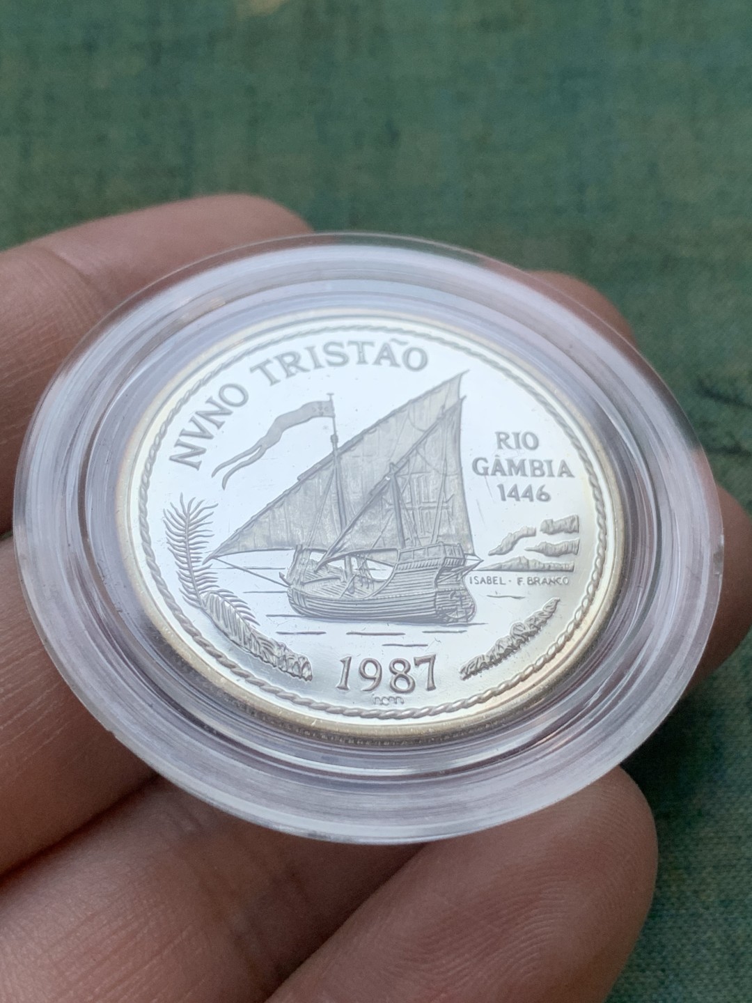 《竞宝斋》第77场-本周日，周一，周四3场拍卖（全场不限金额包邮） 原盒证书葡萄牙1988年帆船系列100埃斯库多 精制大银币 一流状态