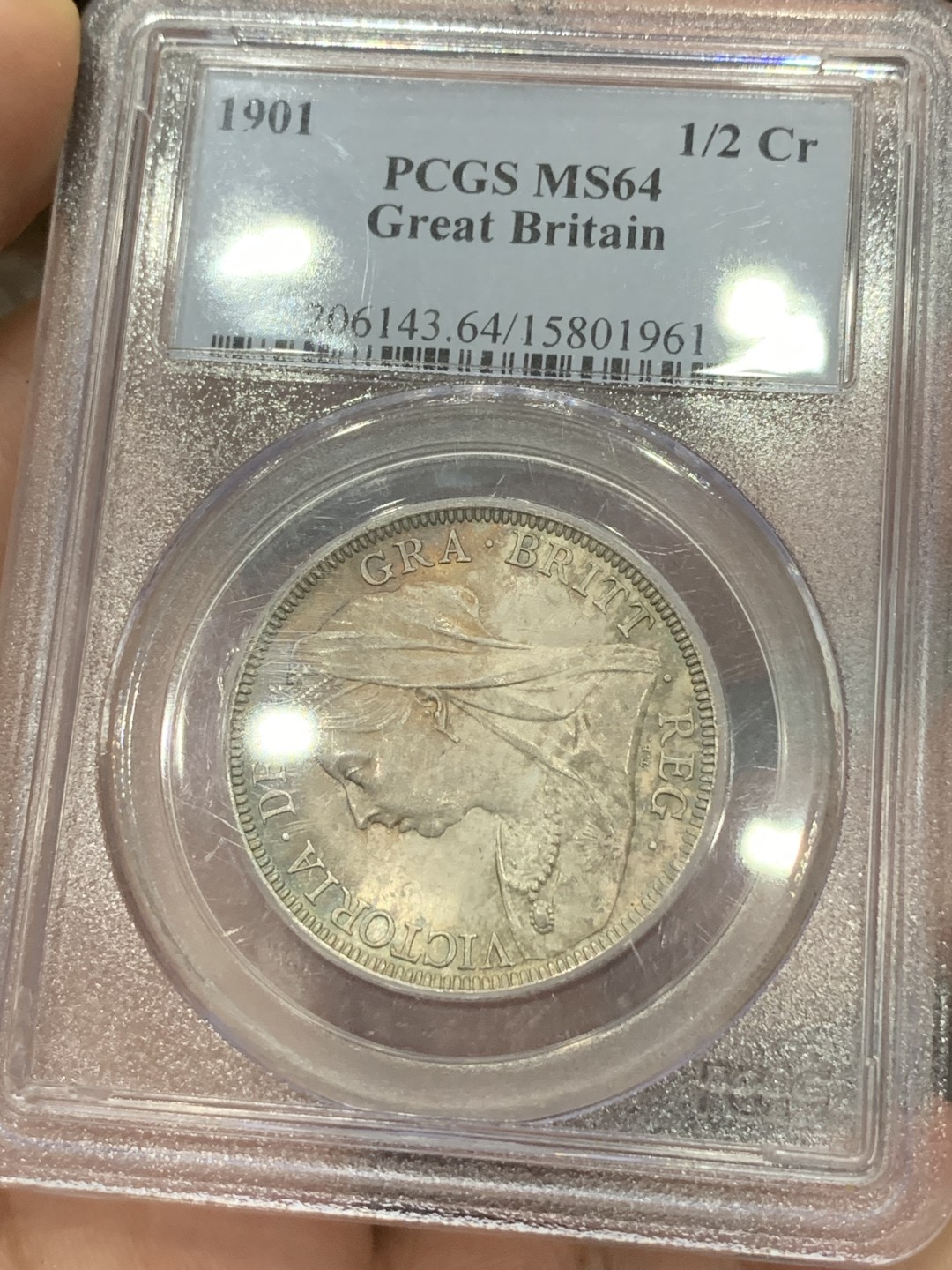 《竞宝斋》第77场-本周日，周一，周四3场拍卖（全场不限金额包邮） PCGS MS64 英国1901老维披纱半克朗银币 淡五彩，品相很好 英系热门品种