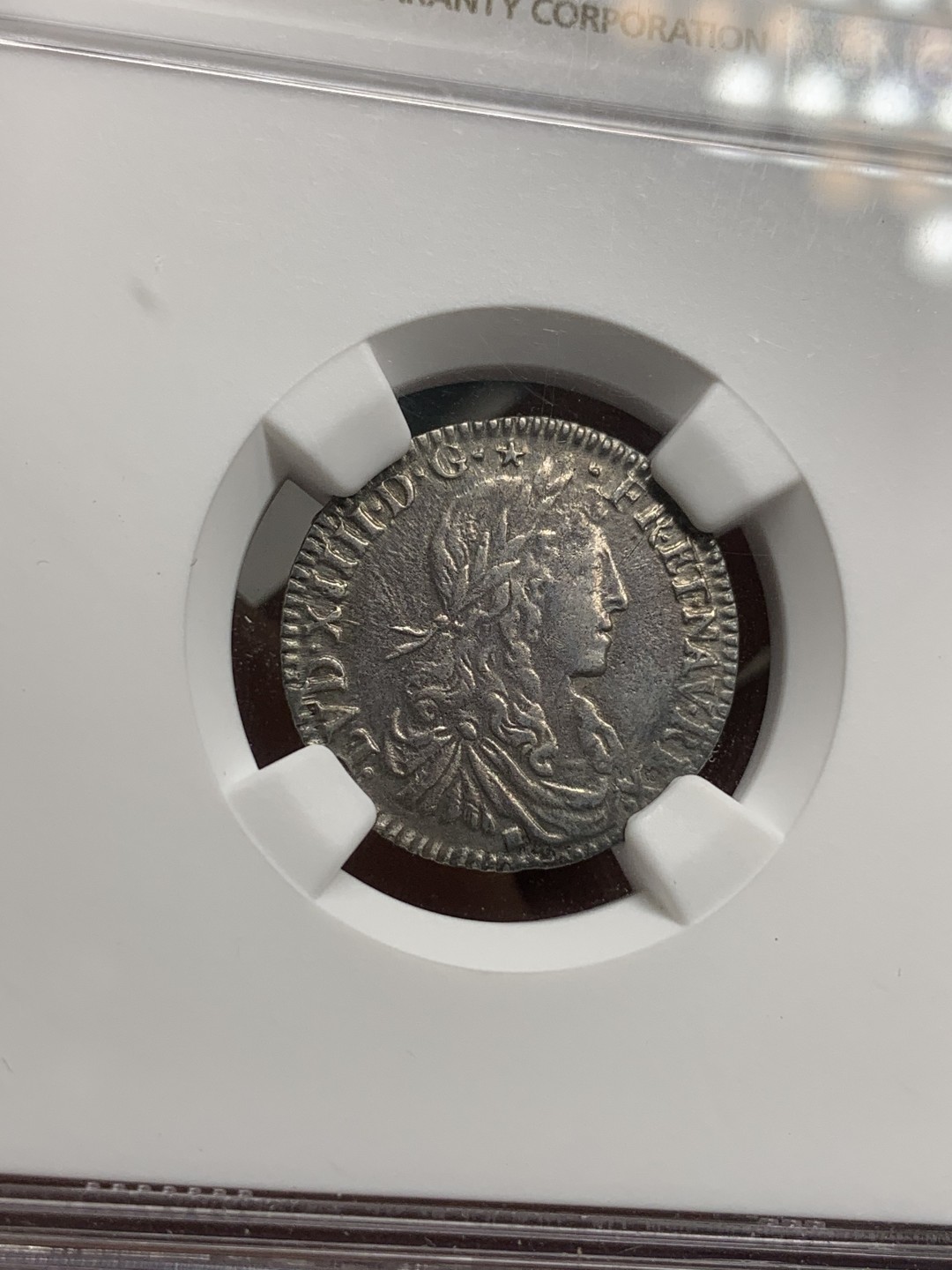 《竞宝斋》第77场-本周日，周一，周四3场拍卖（全场不限金额包邮） NGC-XFD 法国 1661/0年 路易十四1/12骑字银币 稀少品 太少了。原光包浆