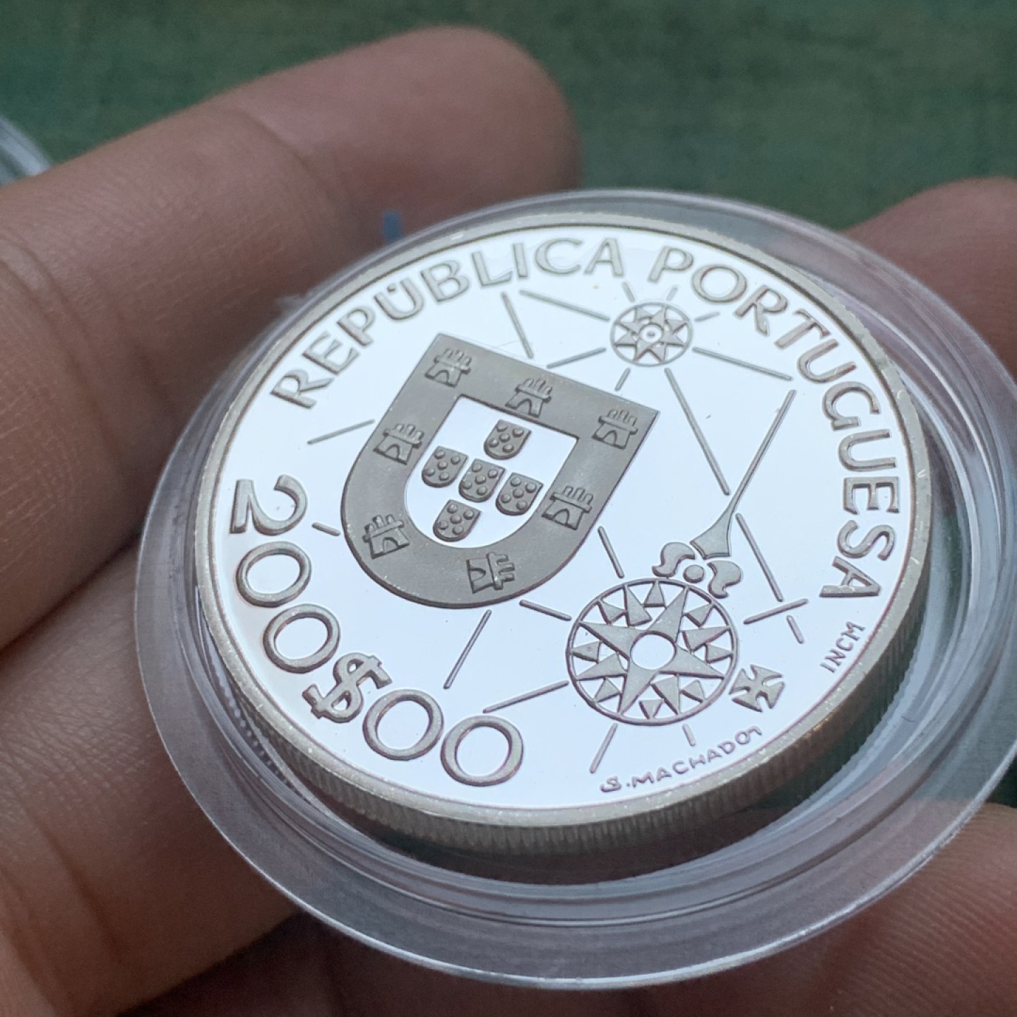 《竞宝斋》第77场-本周日，周一，周四3场拍卖（全场不限金额包邮） 原盒证书 葡萄牙1992年 发现新大陆帆船系列 200埃斯库多 精制大银币 单枚26.5克