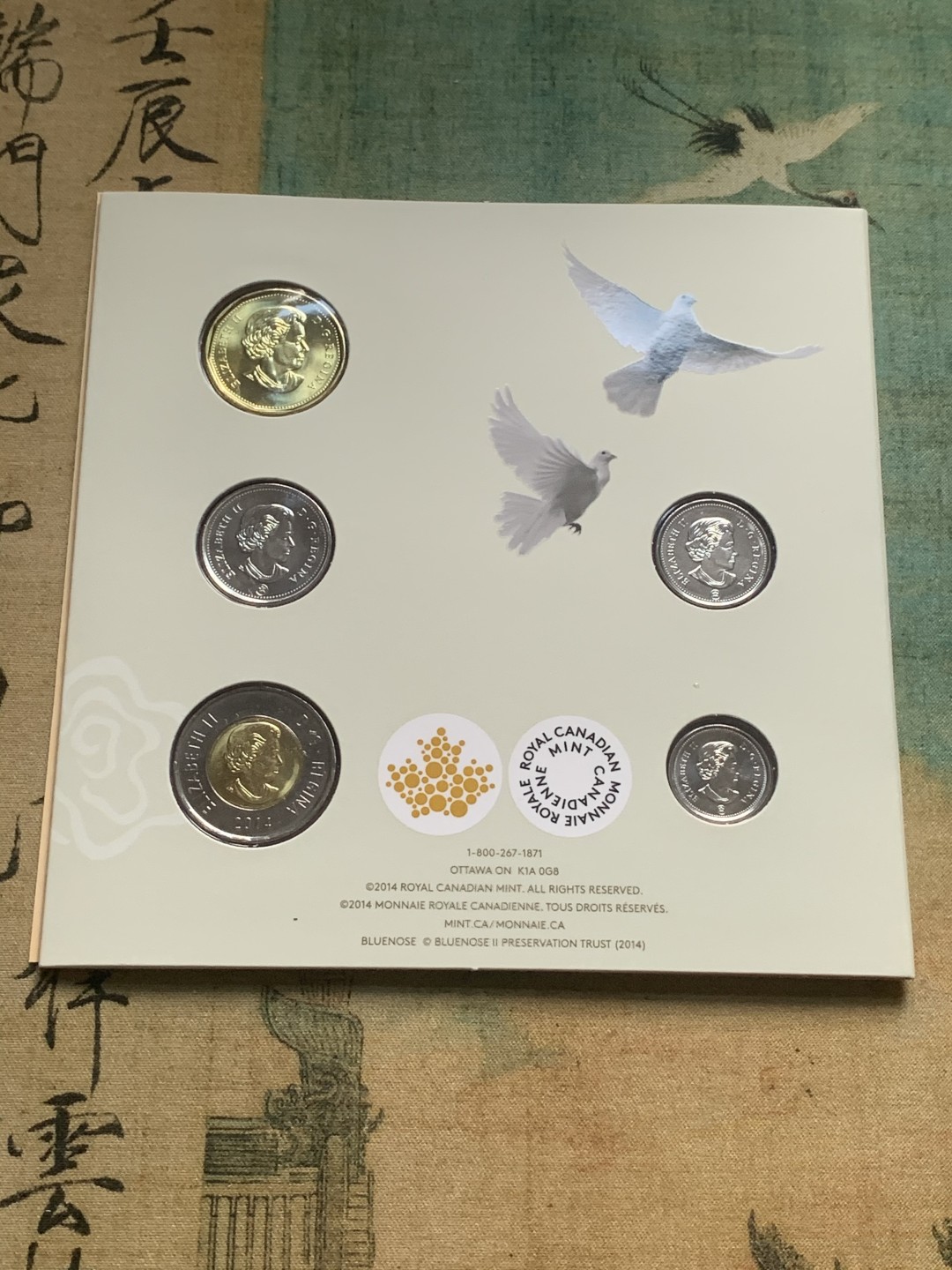 《竞宝斋》第77场-本周日，周一，周四3场拍卖（全场不限金额包邮） 3套 卡装 加拿大 2014年 五枚装套币 最大面值2元 原装塑料套子 完美状态