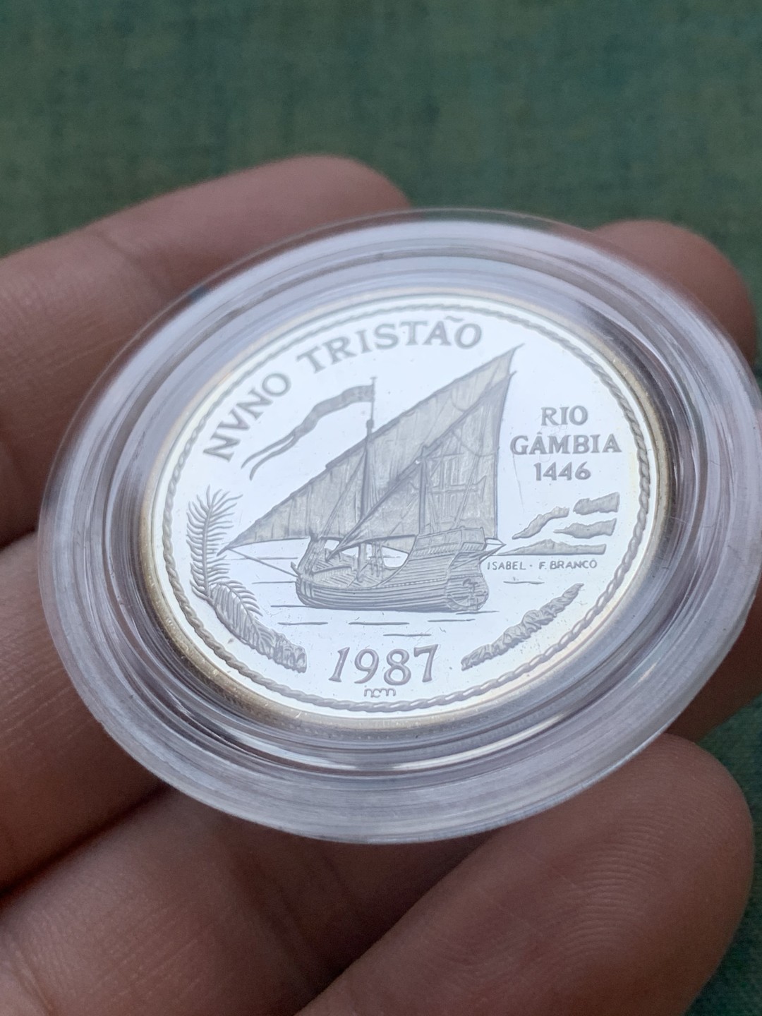 《竞宝斋》第77场-本周日，周一，周四3场拍卖（全场不限金额包邮） 原盒证书葡萄牙1988年帆船系列100埃斯库多 精制大银币 一流状态