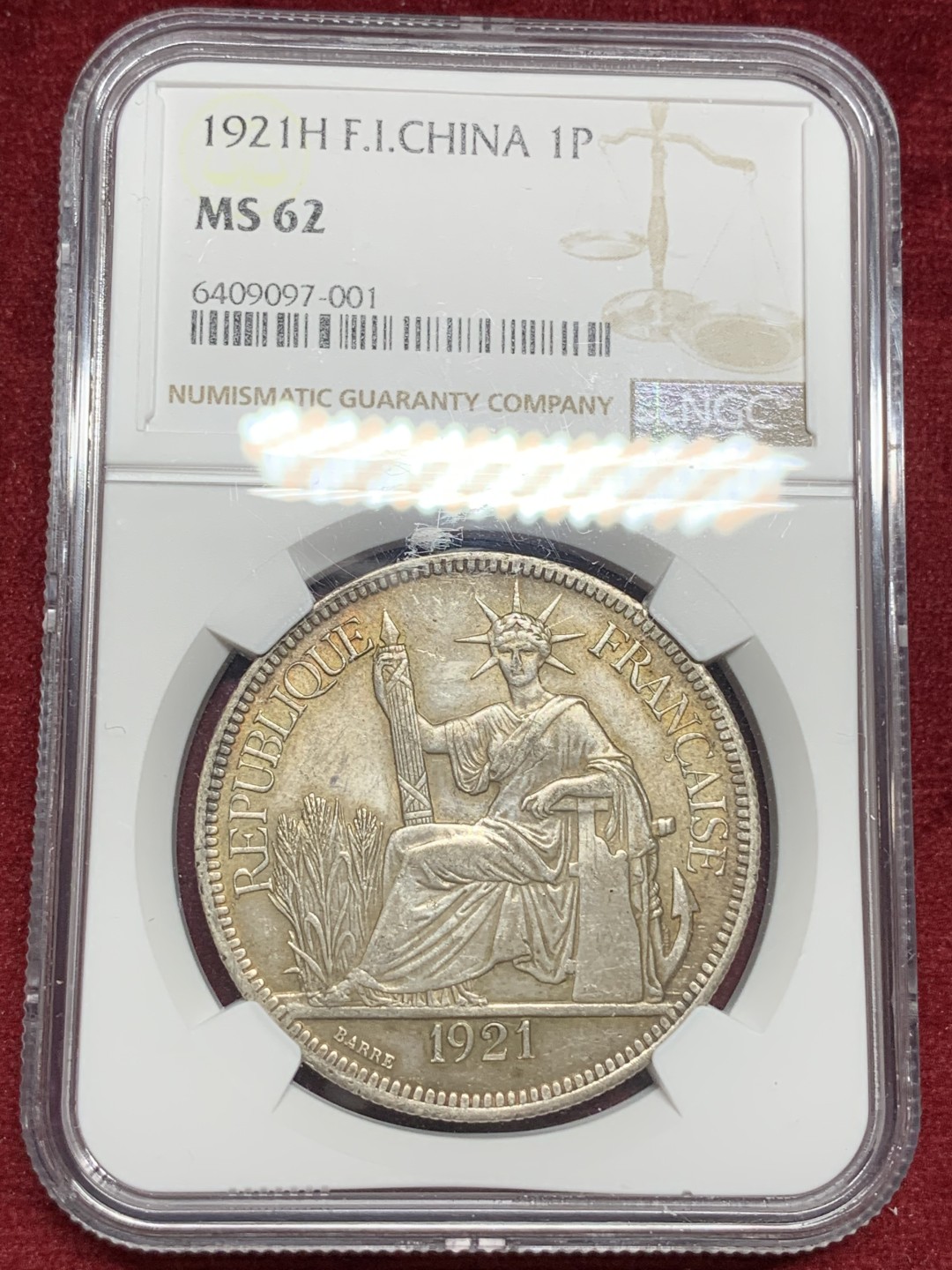 《竞宝斋》第77场-本周日，周一，周四3场拍卖（全场不限金额包邮） NGC MS62 法属印度支那1921年H版坐洋银币，全脸高鼻，原味老包浆。高分坐洋近期持续大热，上涨潜力品种。