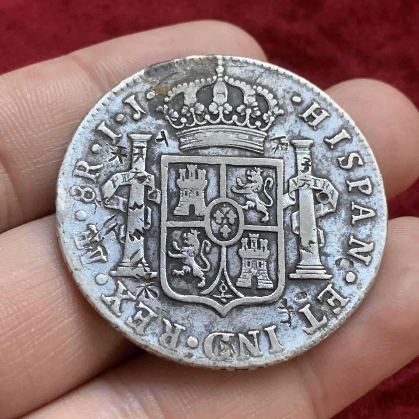 《竞宝斋》第77场-本周日，周一，周四3场拍卖（全场不限金额包邮） 西属秘鲁卡洛斯四世8瑞尔银币 1794年IJ版。