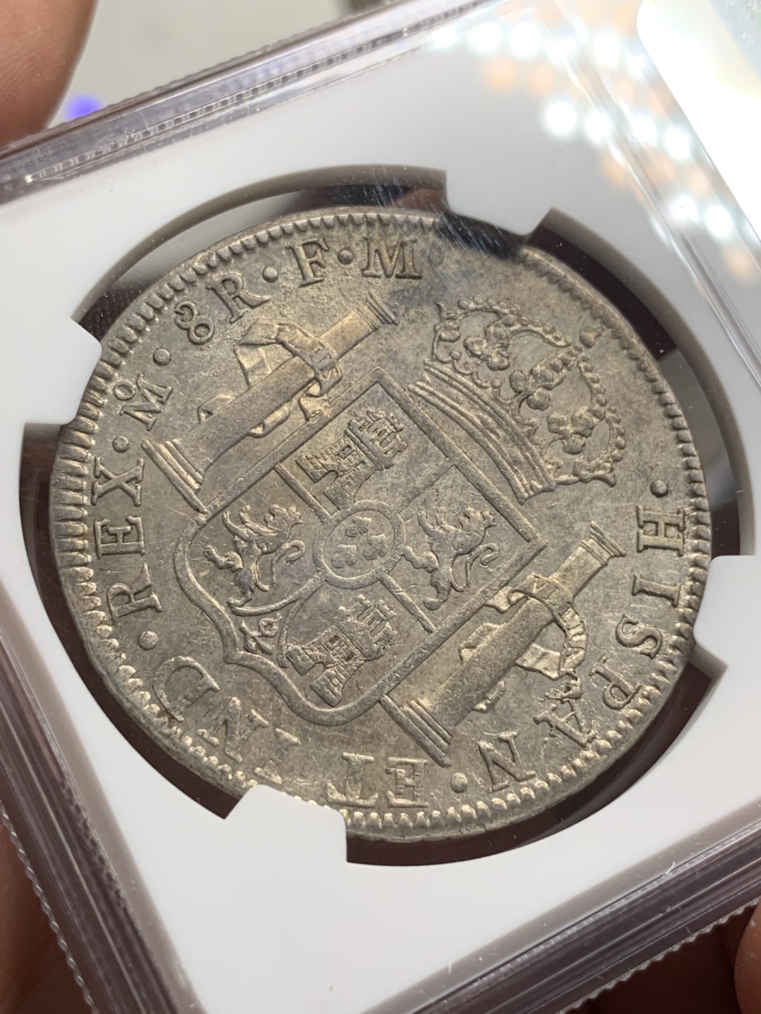 《竞宝斋》第77场-本周日，周一，周四3场拍卖（全场不限金额包邮） NGC AU 评级 墨西哥 1797年 卡四 8R 双柱银币 双面深打 包浆光度都不错