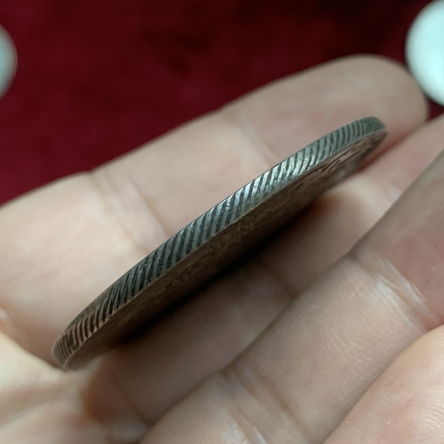 《竞宝斋》第77场-本周日，周一，周四3场拍卖（全场不限金额包邮） 荷兰 1780年 荷兰省 大马剑 细节 包浆非常好，骑士的头盔都非常的清晰