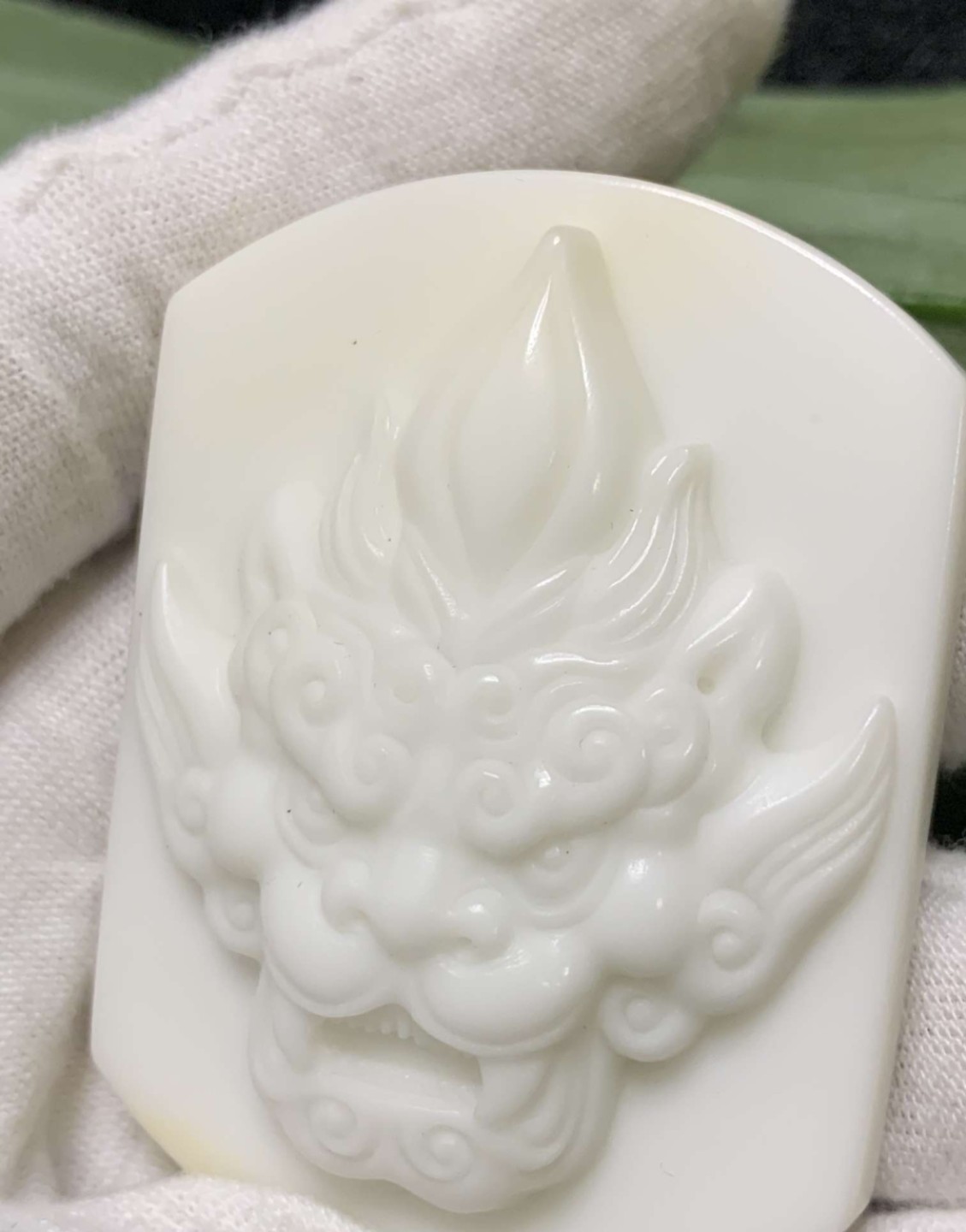 纯天然云南黄龙玉缅白招财貔貅挂件 