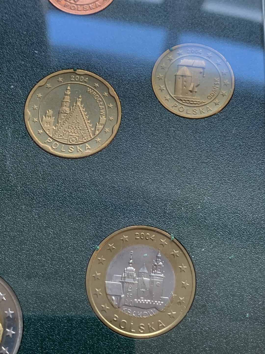 《竞宝斋》第77场-本周日，周一，周四3场拍卖（全场不限金额包邮） 卡装 波兰2004年 八枚套1分到2欧元 ESSAI厂试铸欧元套币