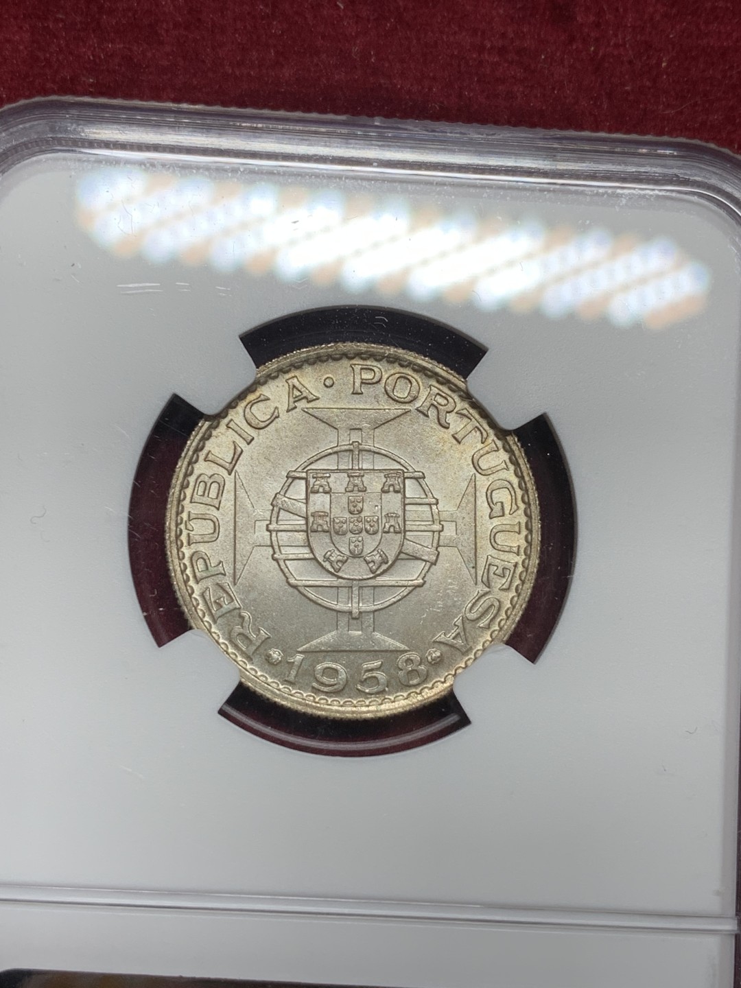 《竞宝斋》第77场-本周日，周一，周四3场拍卖（全场不限金额包邮） NGC-MS64 东帝汶 1958年 6埃斯库多银币 顶级品相带彩 非常漂亮