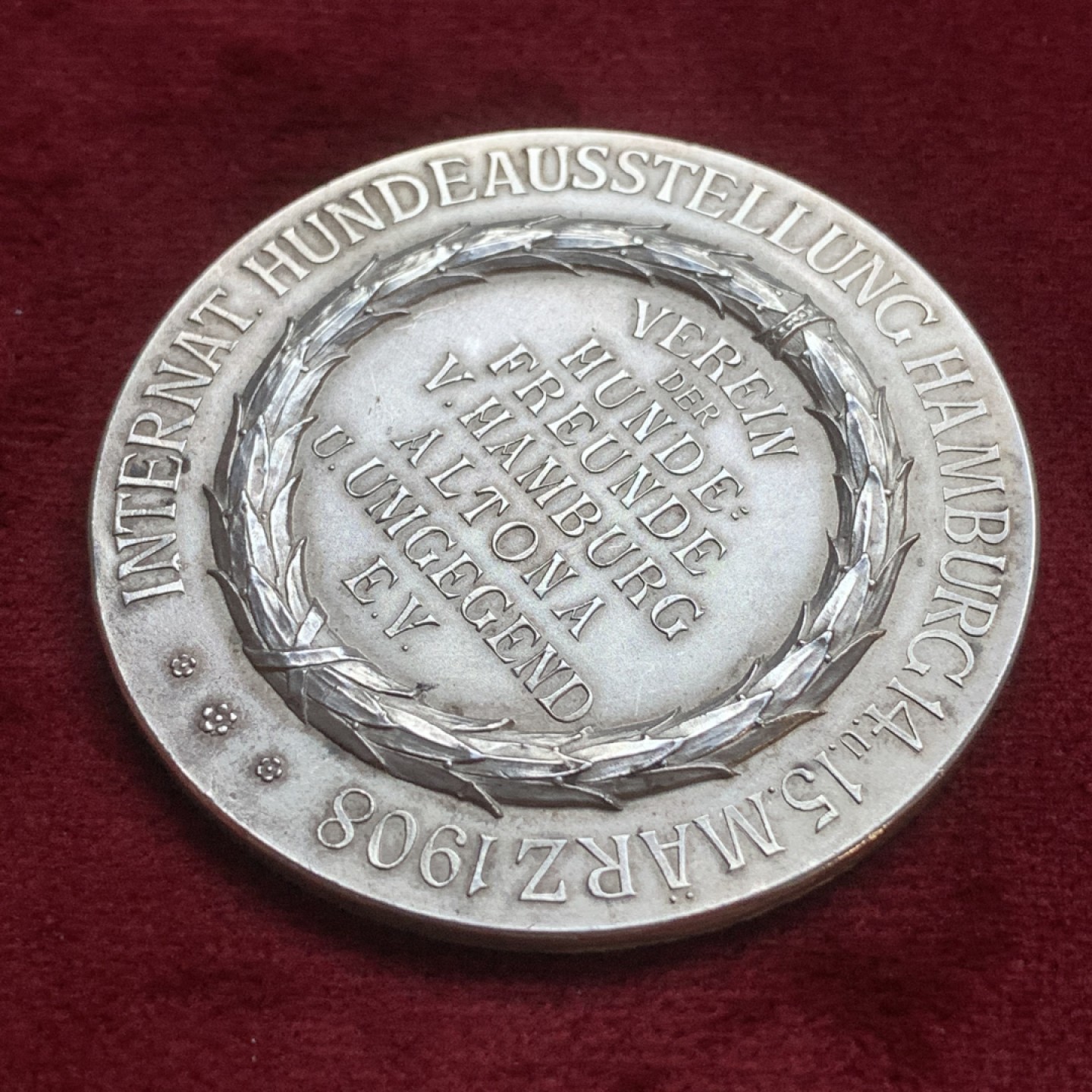 《竞宝斋》第77场-本周日，周一，周四3场拍卖（全场不限金额包邮） 德国 1908年 汉堡市政厅景观 国际展览 纪念大银章 50MM 49克 边铭990含银 大规格