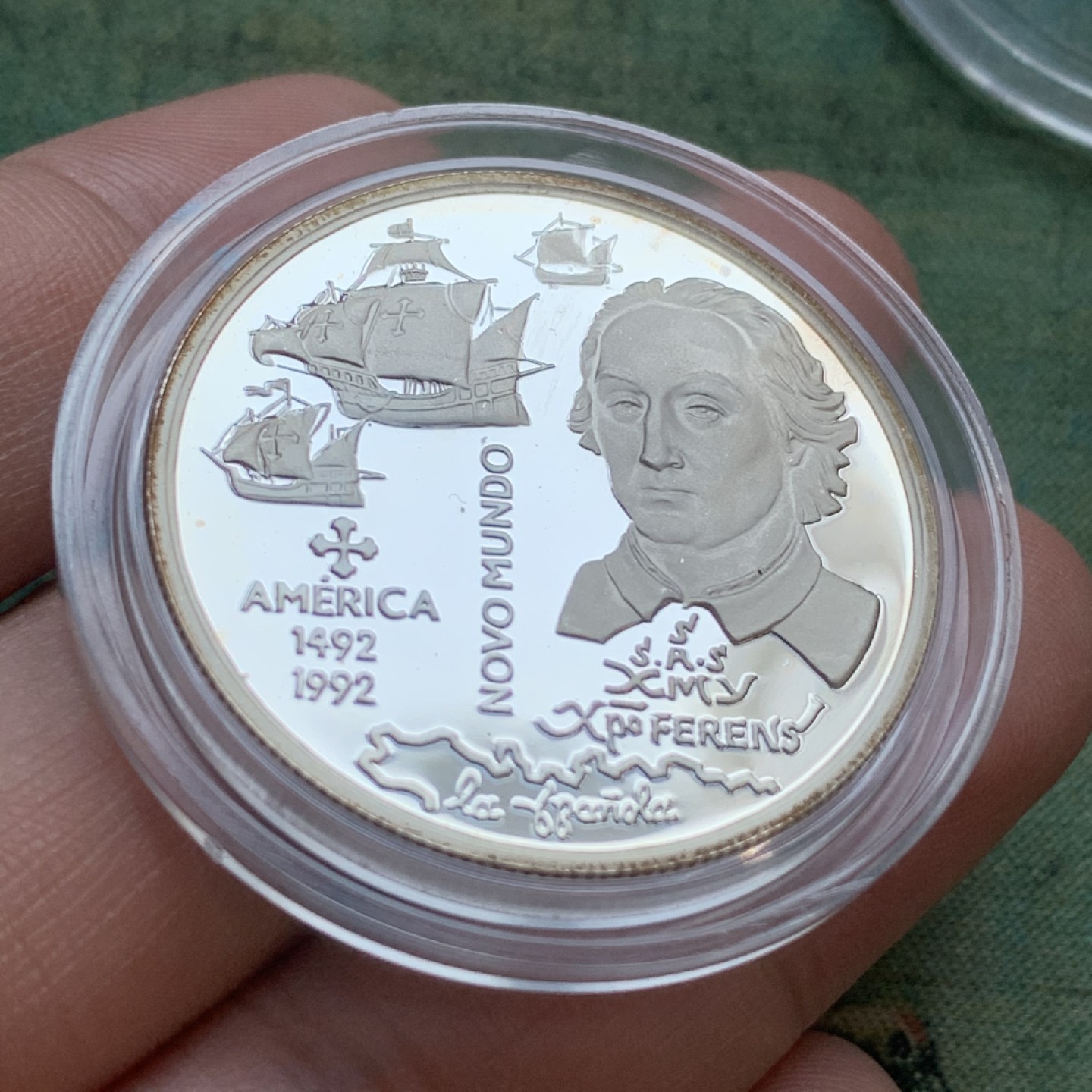 《竞宝斋》第77场-本周日，周一，周四3场拍卖（全场不限金额包邮） 原盒证书 葡萄牙1992年 发现新大陆帆船系列 200埃斯库多 精制大银币 单枚26.5克