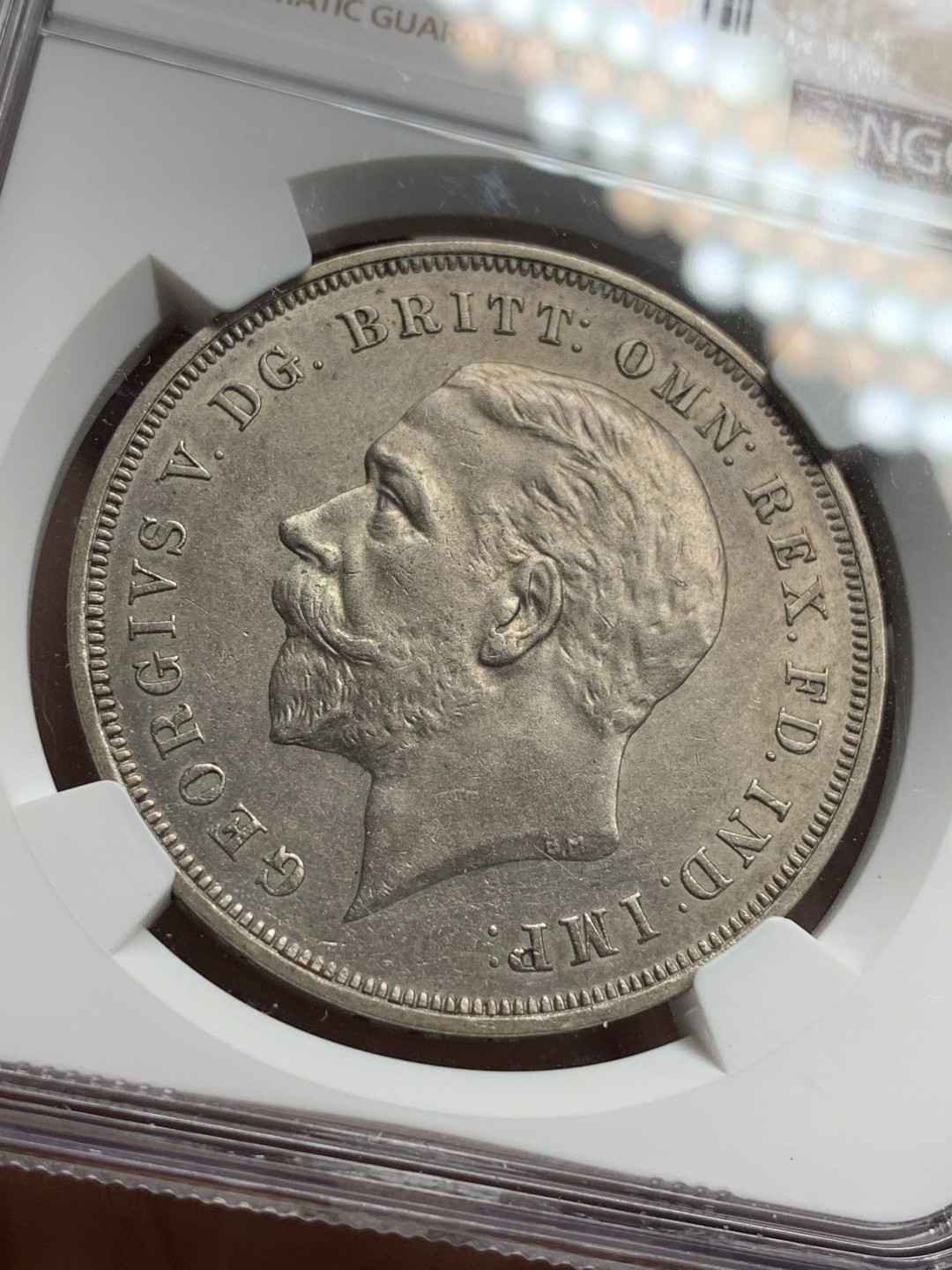 《竞宝斋》第77场-本周日，周一，周四3场拍卖（全场不限金额包邮） NGC UNC 原光1935年英国乔治五世木马剑一克朗银币