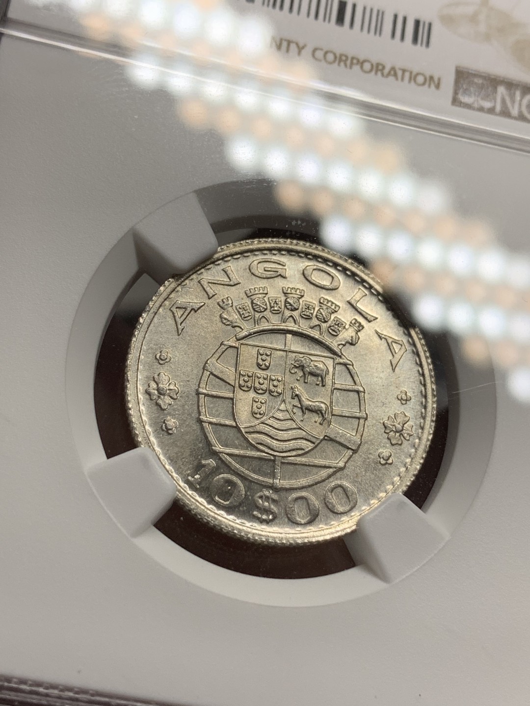 《竞宝斋》第77场-本周日，周一，周四3场拍卖（全场不限金额包邮） NGC MS64 葡属安哥拉1952年10埃斯库多银币