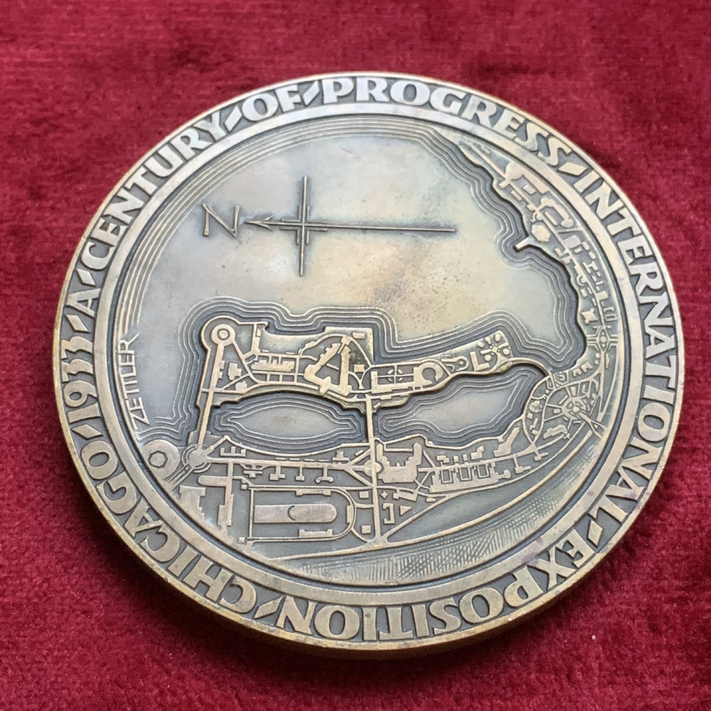 《竞宝斋》第77场-本周日，周一，周四3场拍卖（全场不限金额包邮） 1933年美国芝加哥世博会铜章，直径56mm，重量82g。