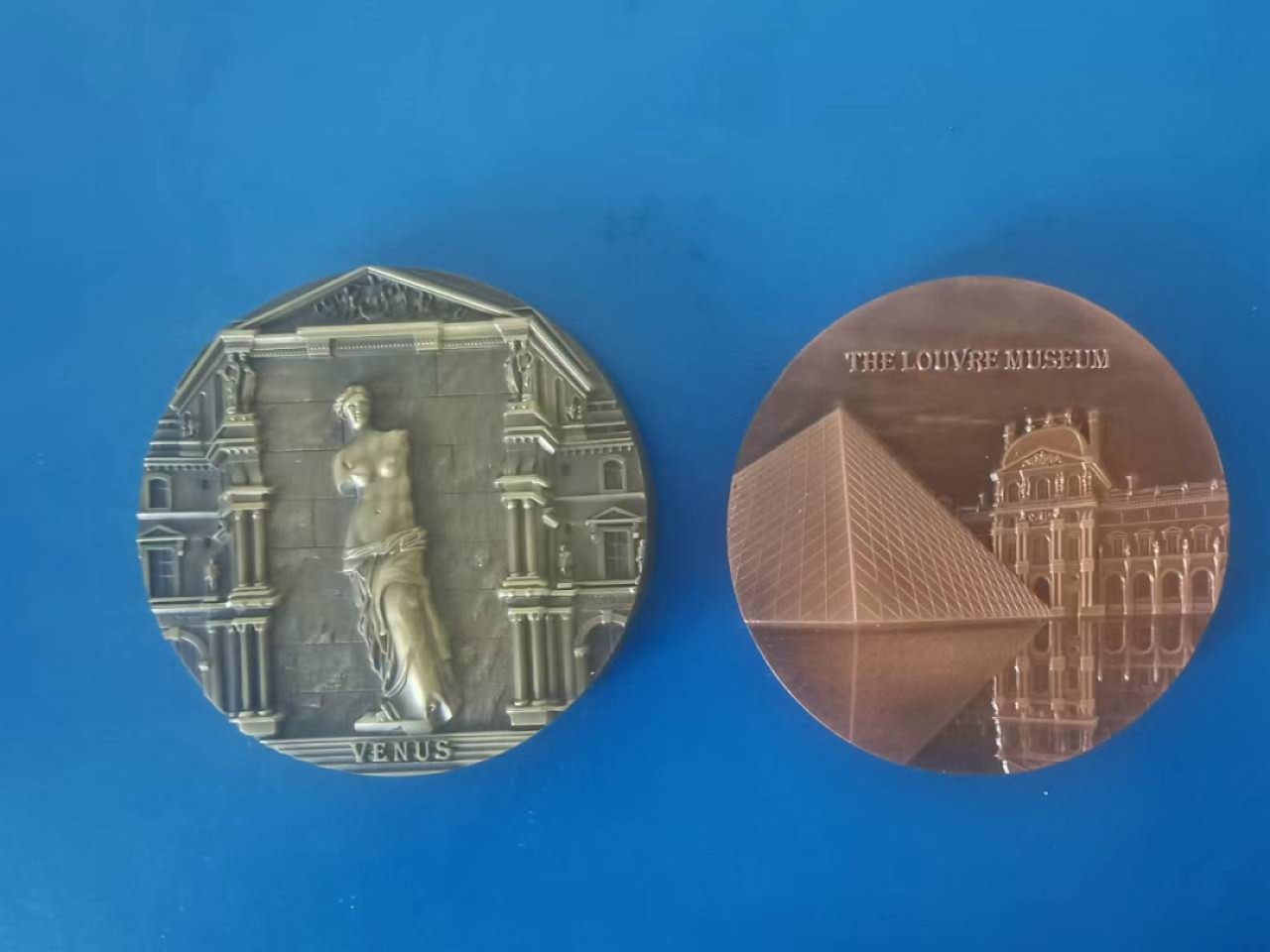 国章精选 卢浮宫黄紫铜一对