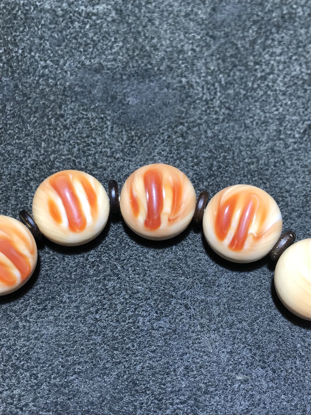 精美天然万宝螺手串一条